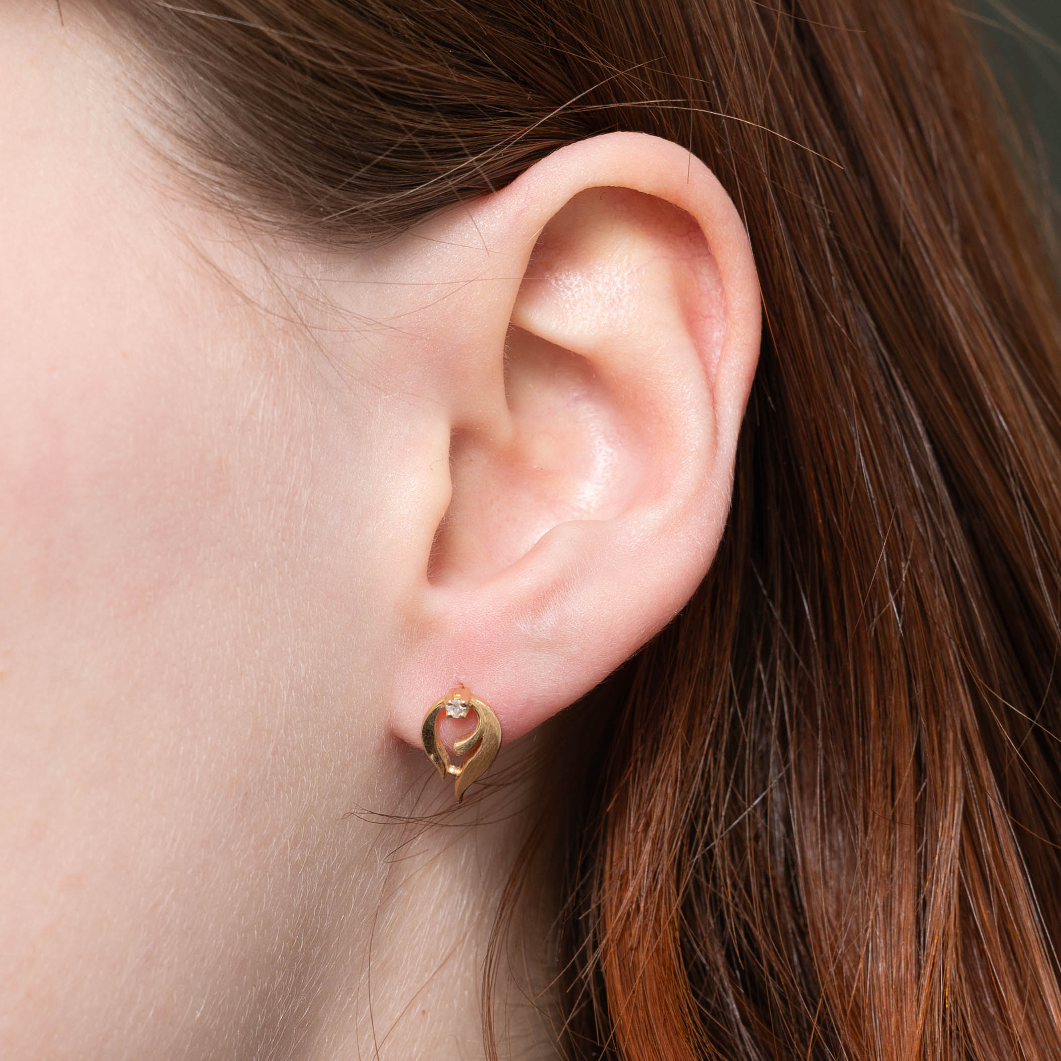 14k Round Brilliant Cut Diamond Abstract Stud Earrings