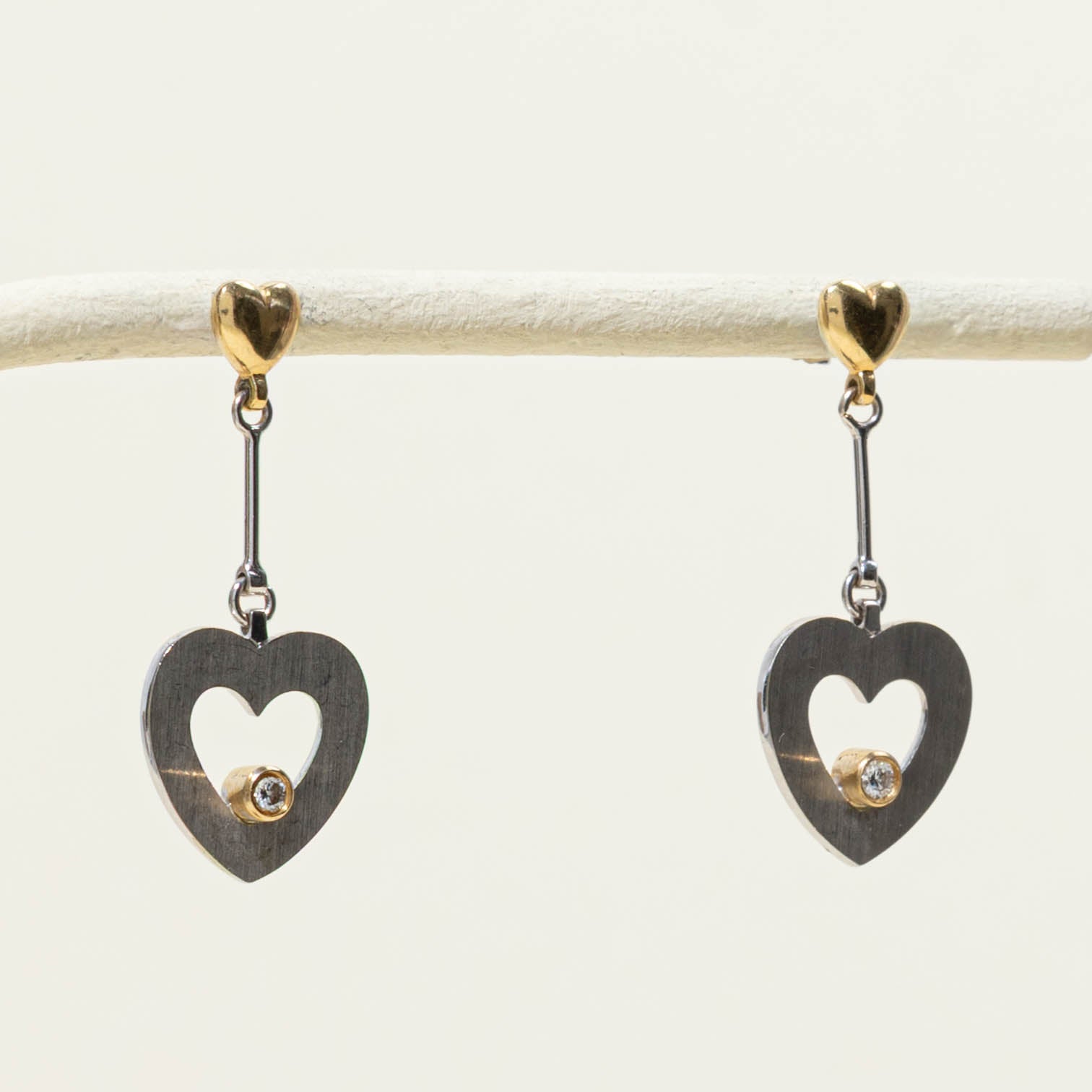 18k Diamond Heart Drop Earring