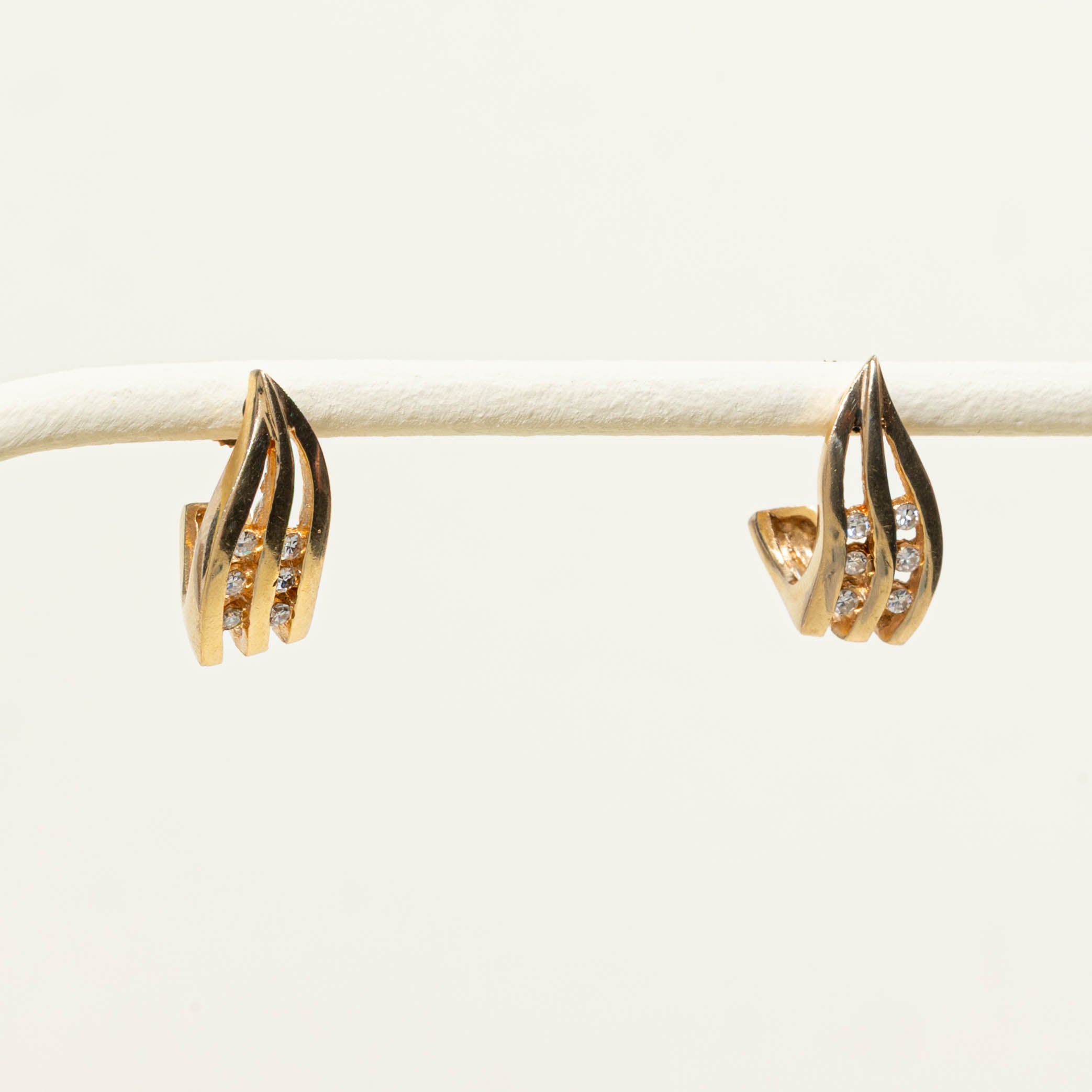 14k Diamond Wavy Stud Earrings