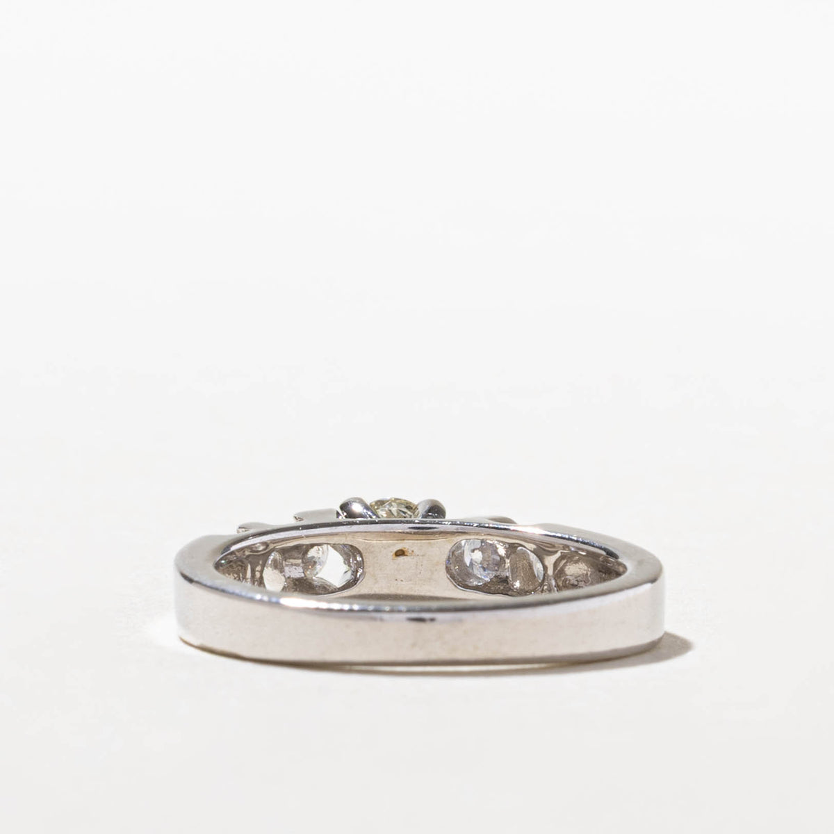 14k Diamond Semi Bezel Accented Ring | 0.50ctw | SZ 6