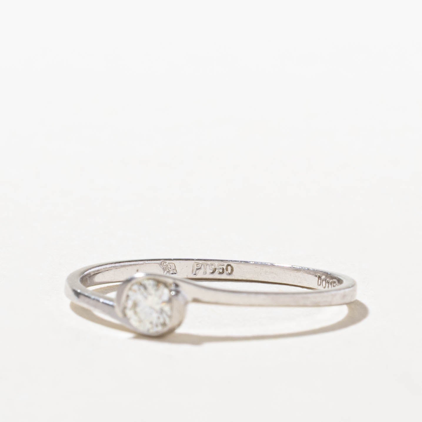 Semi Bezel Set Diamond Ring | 0.12ct | SZ 6.25