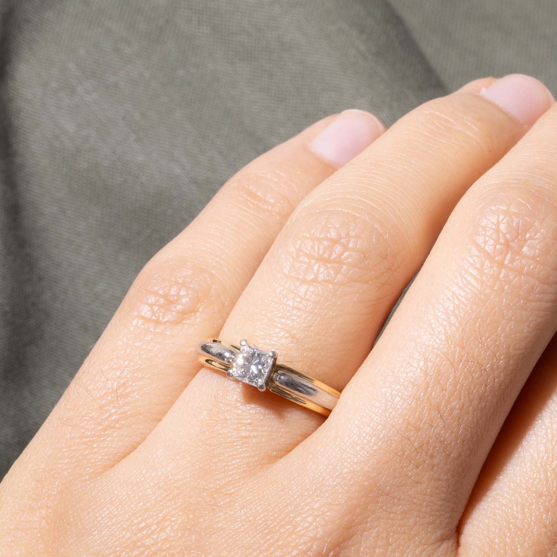 18k Two Tone Princess Cut Diamond Ring | 0.40ct SI1/SI2 F/G | SZ 5.5