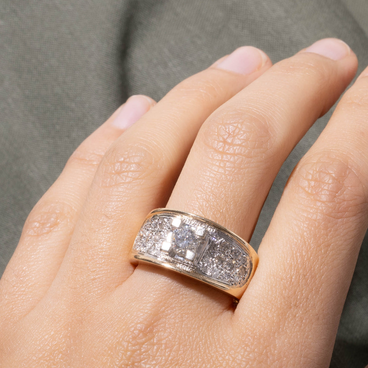 14k Illusion Set Diamond Pave Accented Ring | 0.63ct SI1 G, 0.50ctw | SZ 11.25