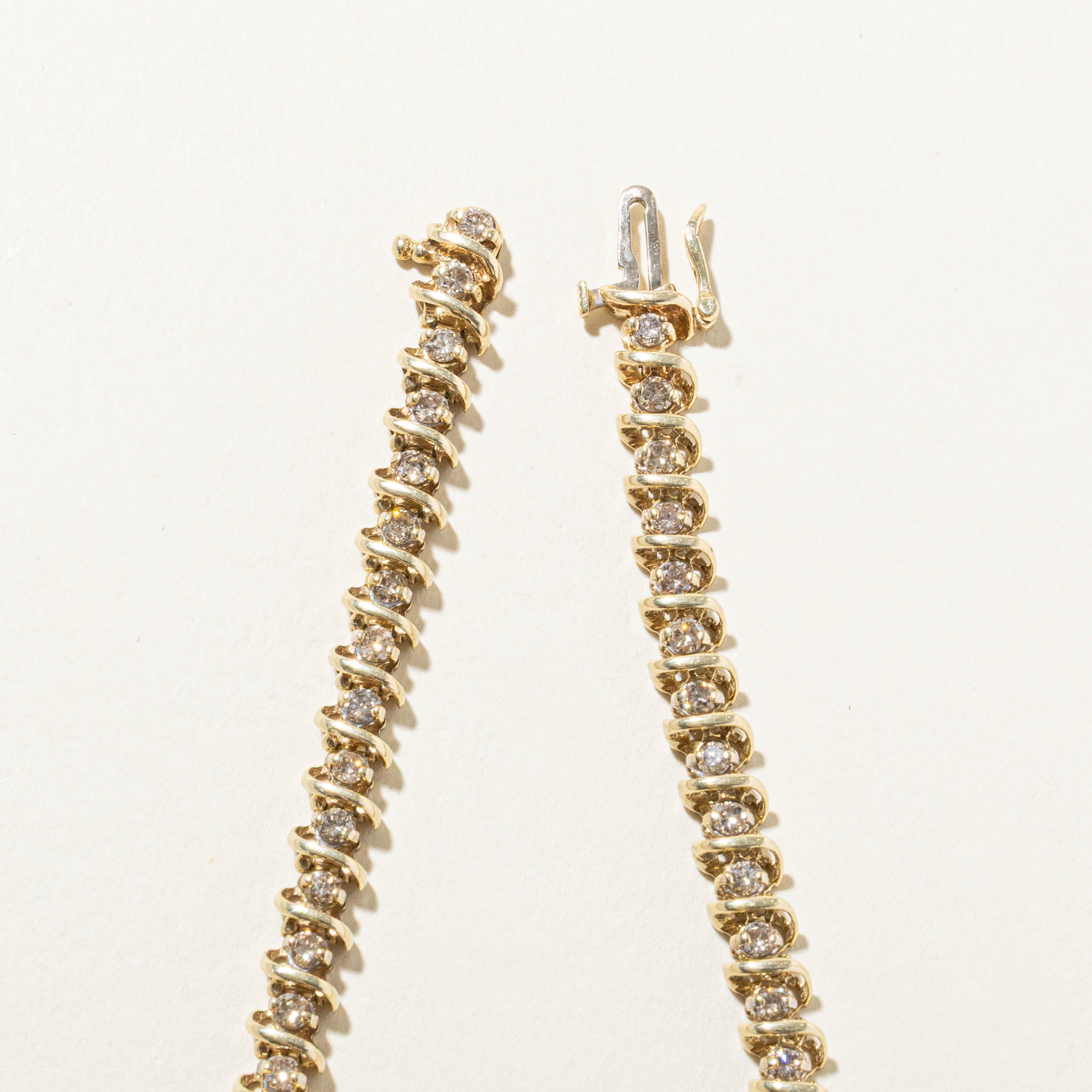 10k Diamond Wavy Tennis Bracelet | 2.00ctw | 7.5"