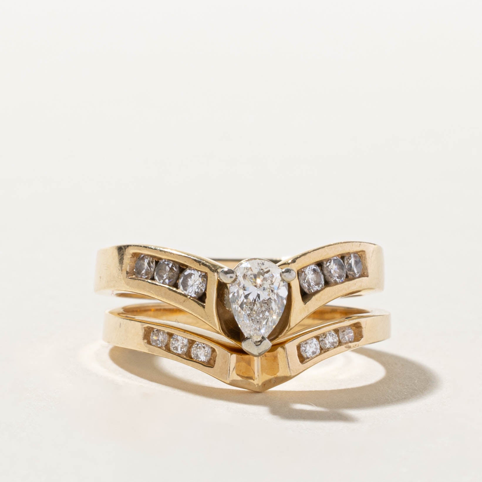 14k Pear Cut Diamond Chevron Wedding Ring Set | 0.37ct SI2 F, 0.30ctw | SZ 6.5