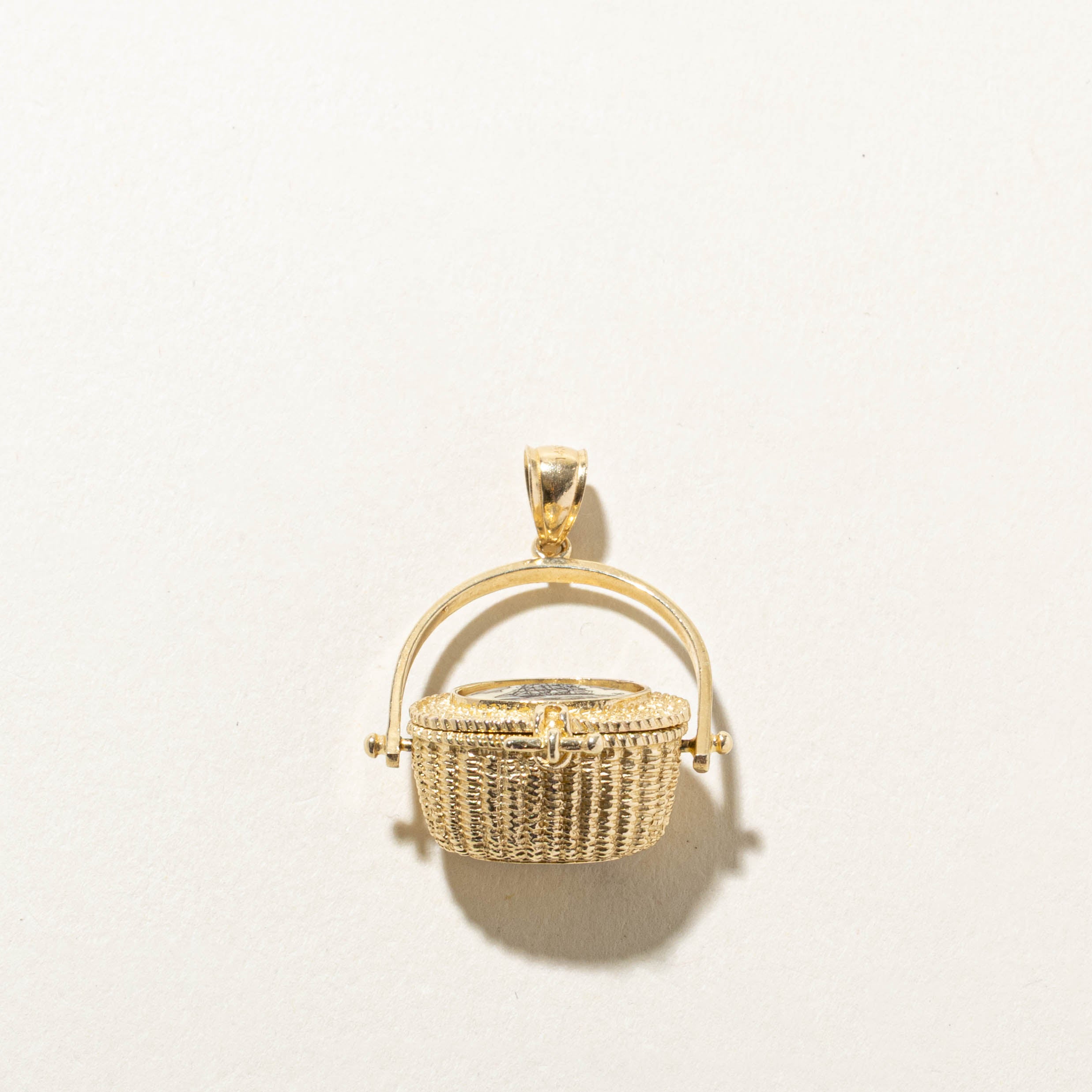 14k Nantucket Basket Locket Pendant