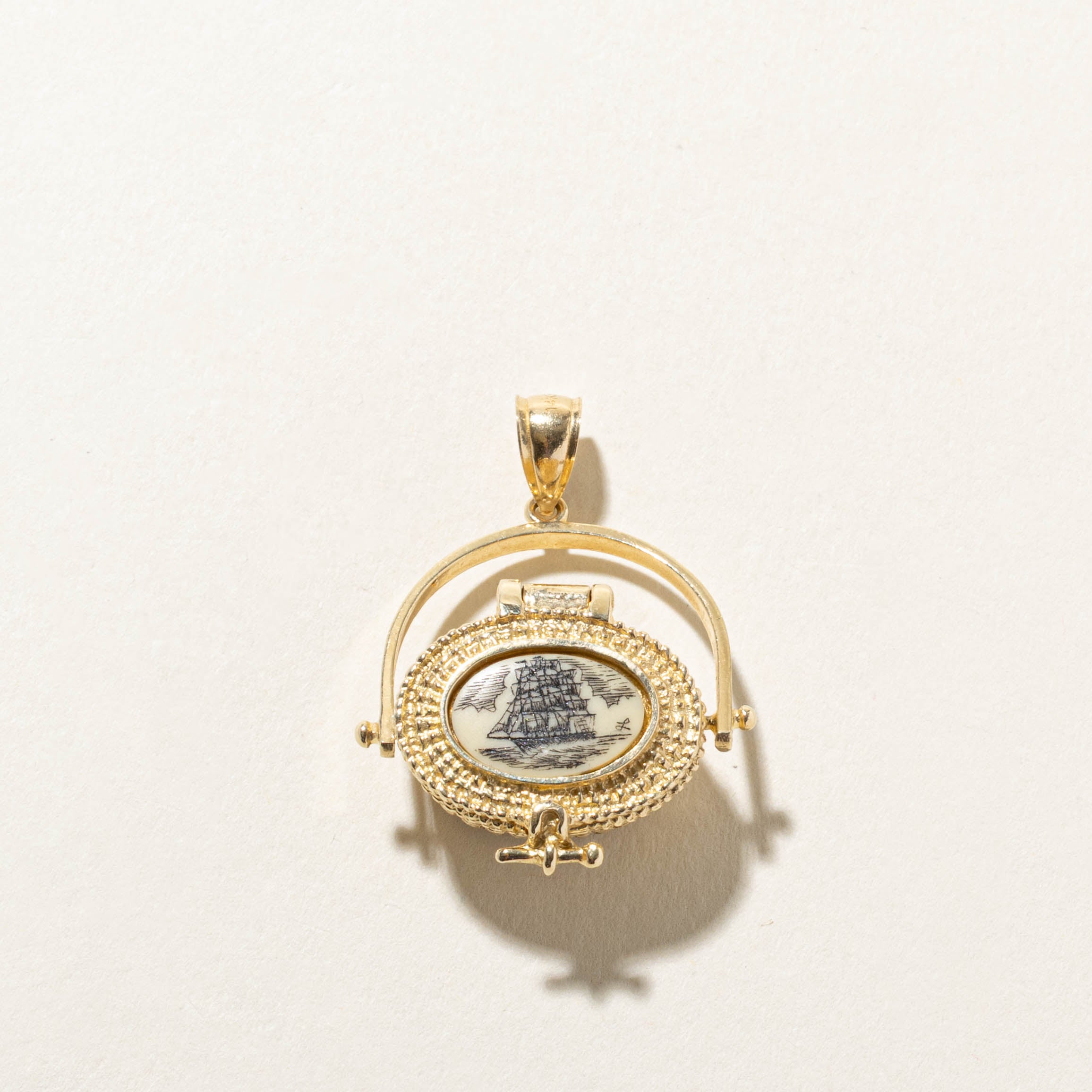 14k Nantucket Basket Locket Pendant