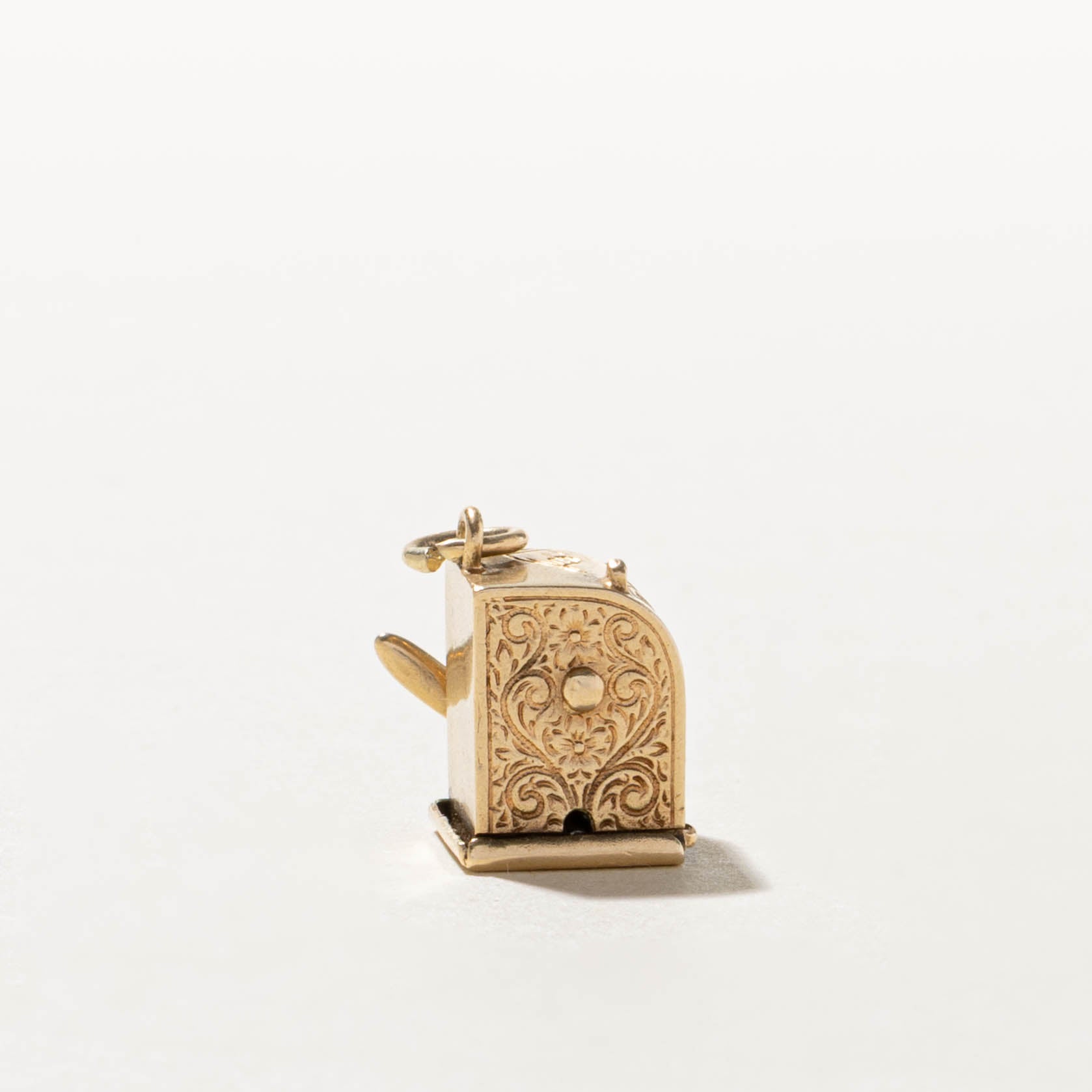 14k Slot Machine Charm