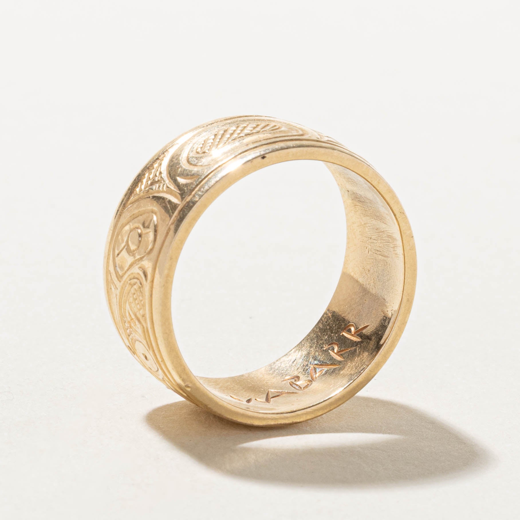 'W.A Barr' 14k Yellow Gold Indigenous Carved Band | SZ 10.25
