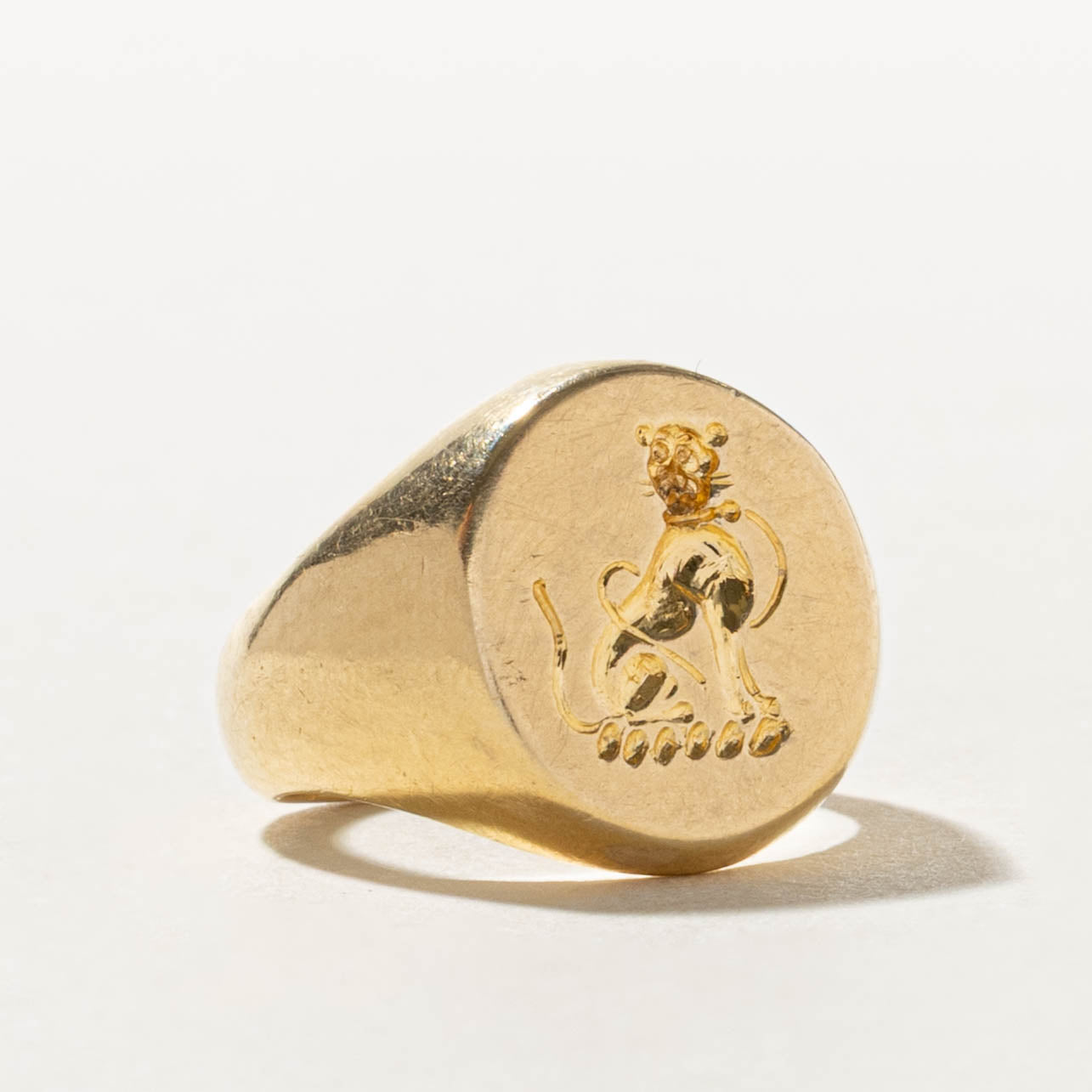 18k Lion Intaglio Signet Ring | SZ 4.25
