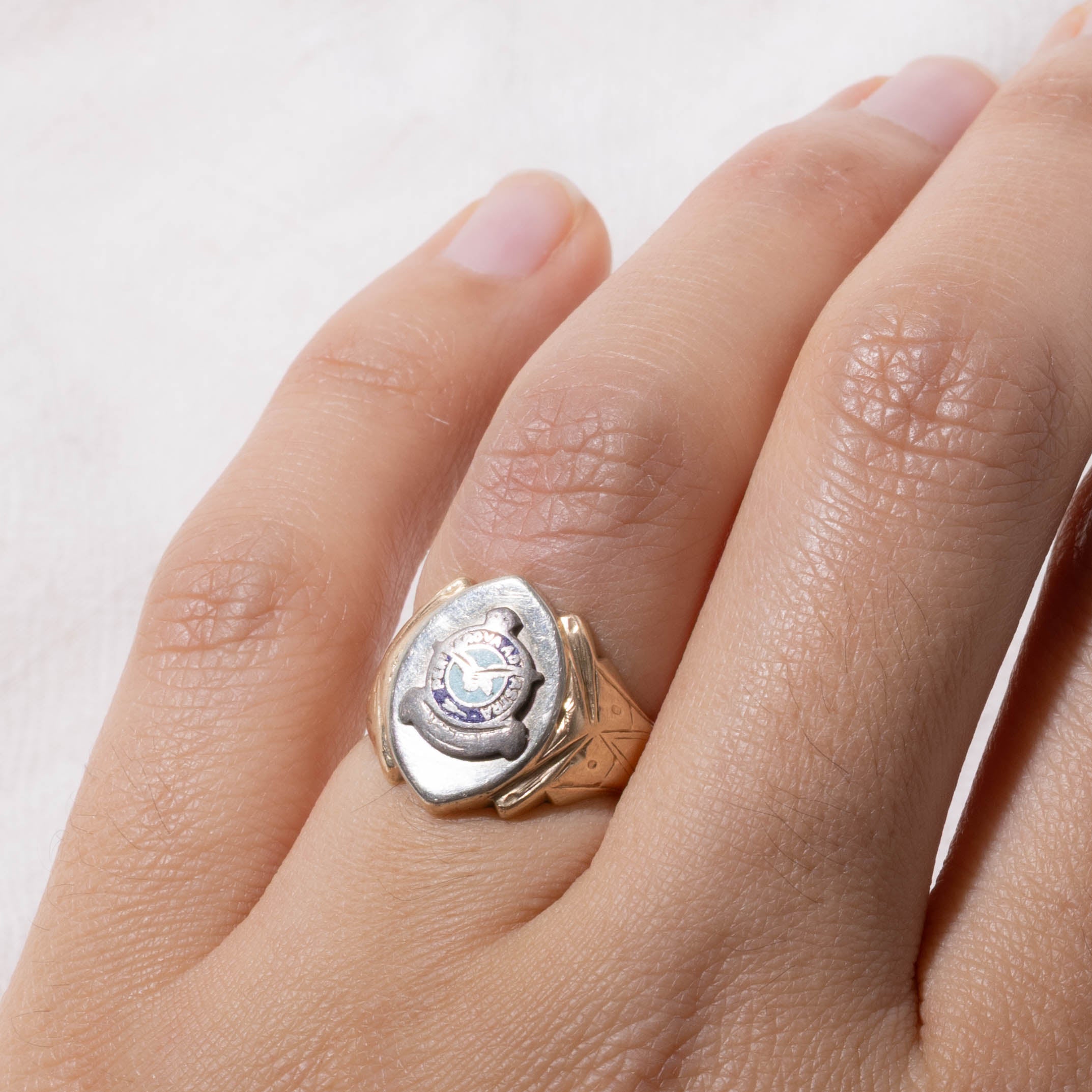 Vintage Canadian 10k Air Force Ring | SZ 4