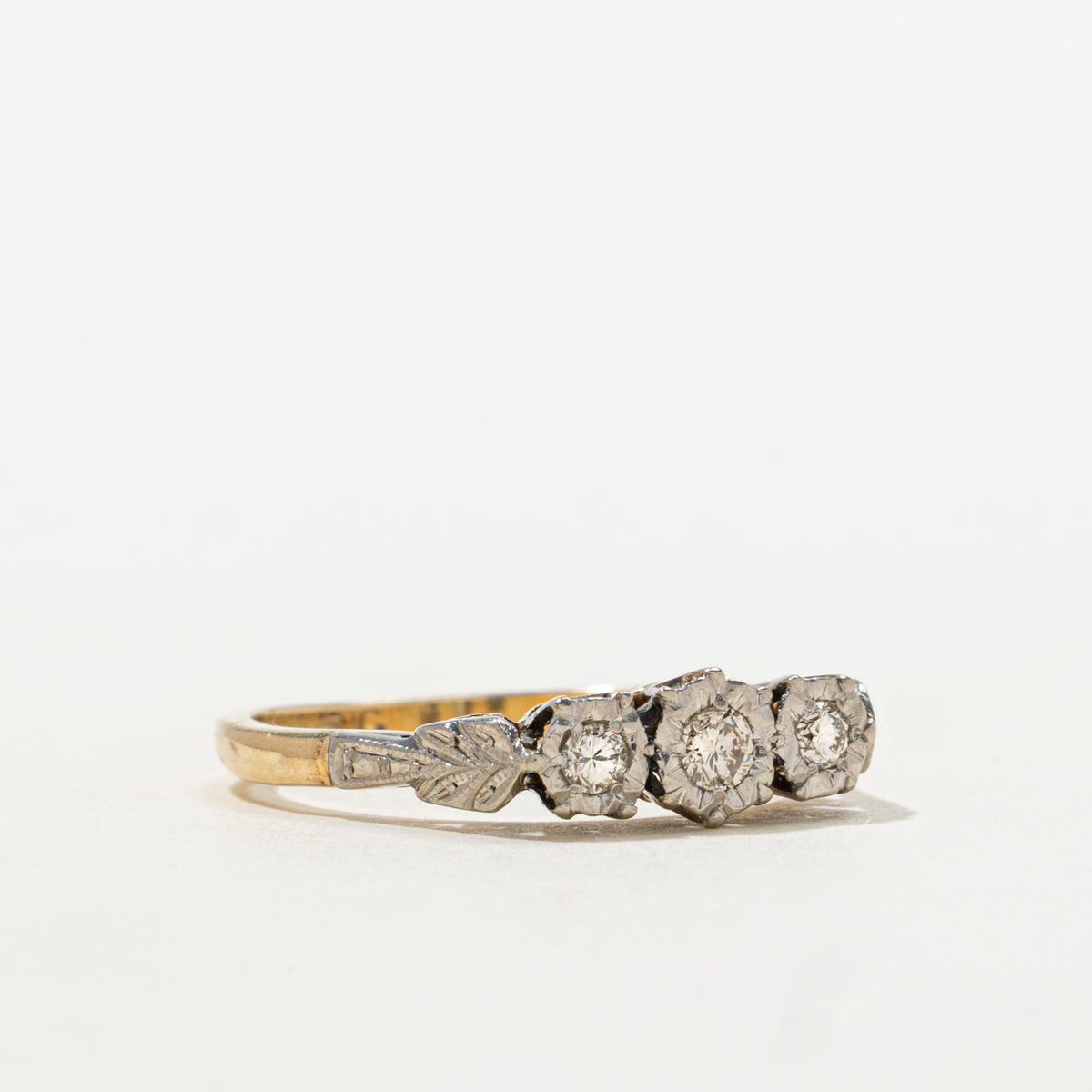 Illusion Set Three Stone Diamond Engraved Floral Ring | 0.11ctw | SZ 6.75