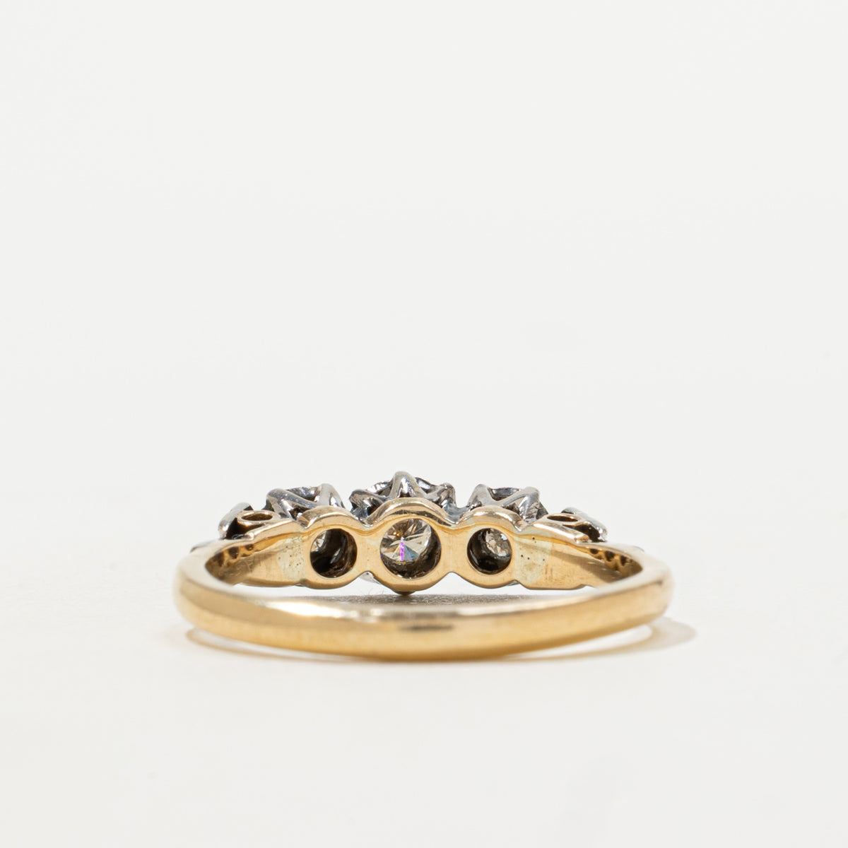 Illusion Set Three Stone Diamond Engraved Floral Ring | 0.11ctw | SZ 6.75