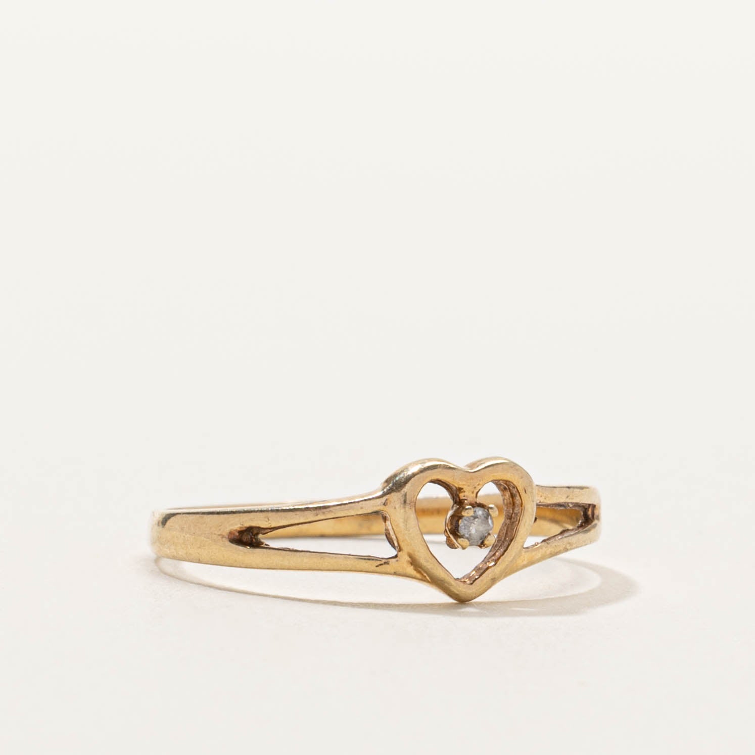 10k Diamond Heart Split Shank Ring | SZ 6