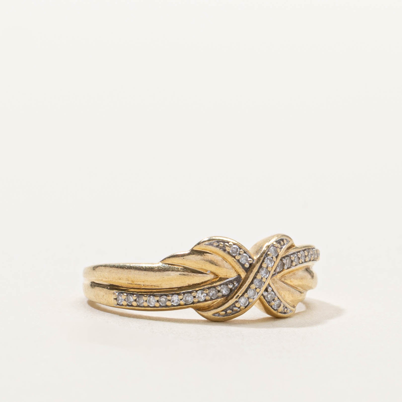 10k Diamond Knot Crossover Ring | SZ 4.75