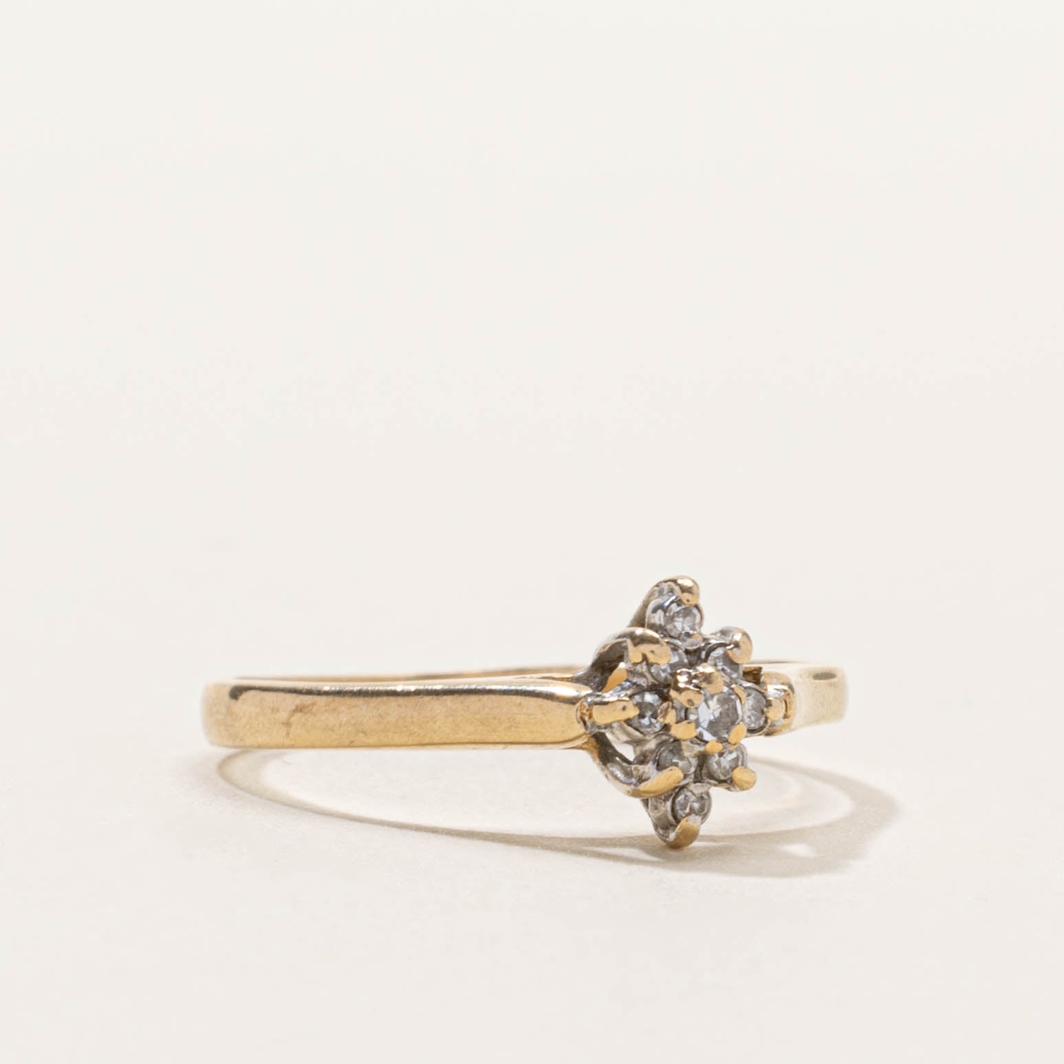 10k Diamond Petal Cluster Ring | SZ 6
