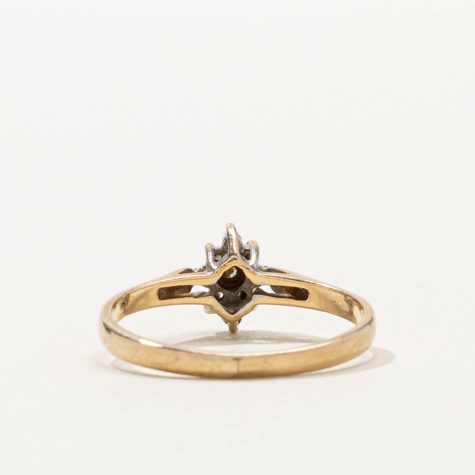 10k Diamond Petal Cluster Ring | SZ 6