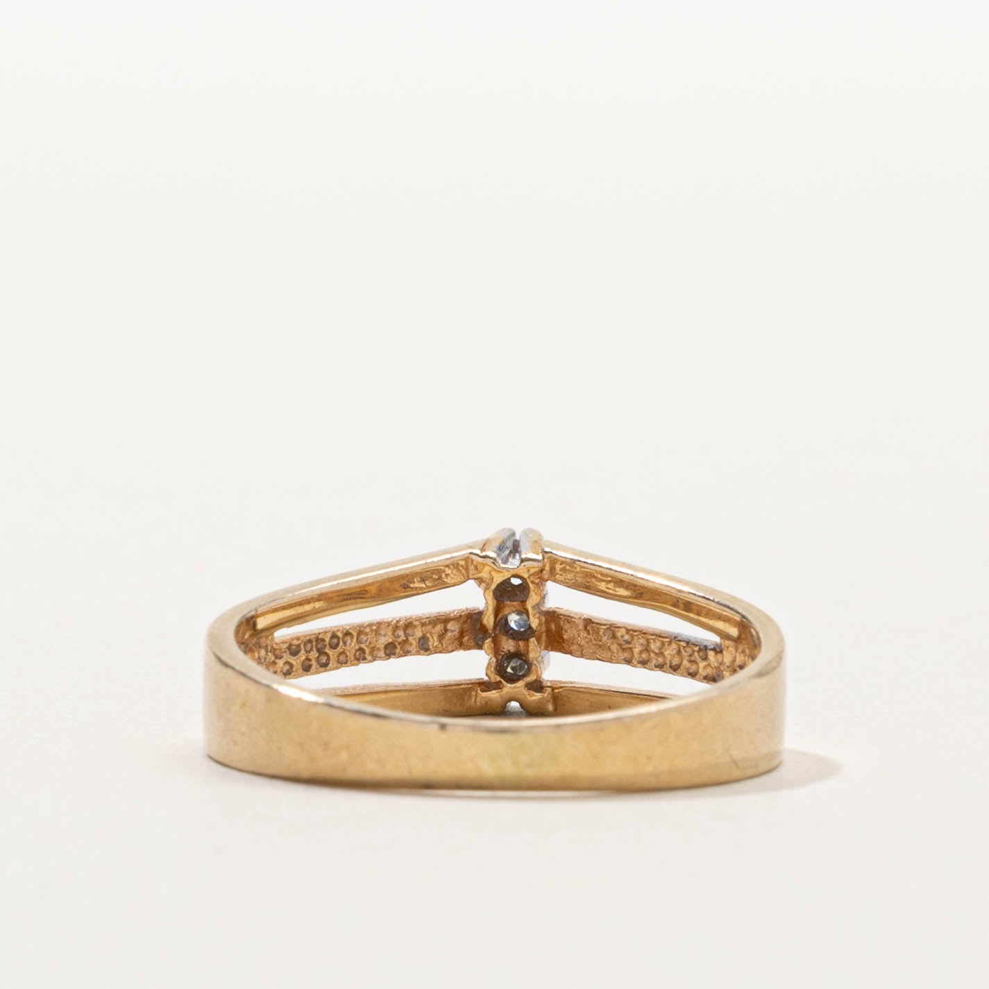 10k Diamond Triple Split Shank Ring | SZ 5.5