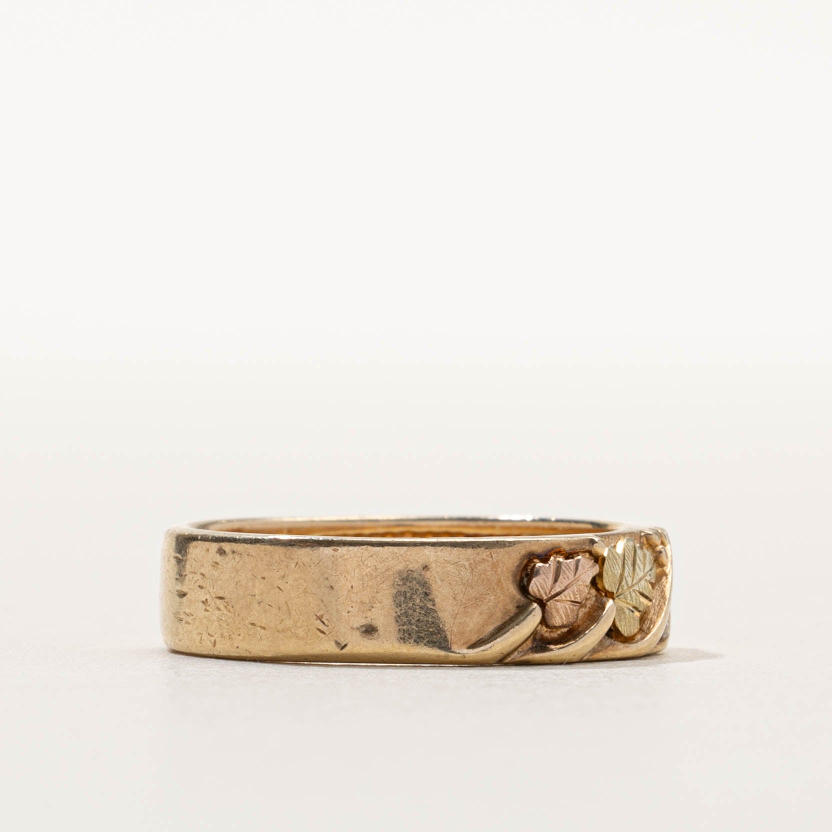 10k Floral Leaf Diamond Band | 5.15mm | SZ 6.75