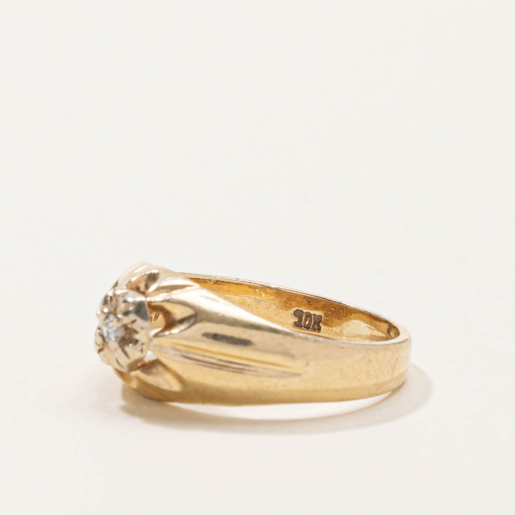 10k Diamond Grooved Dome Ring | SZ 6