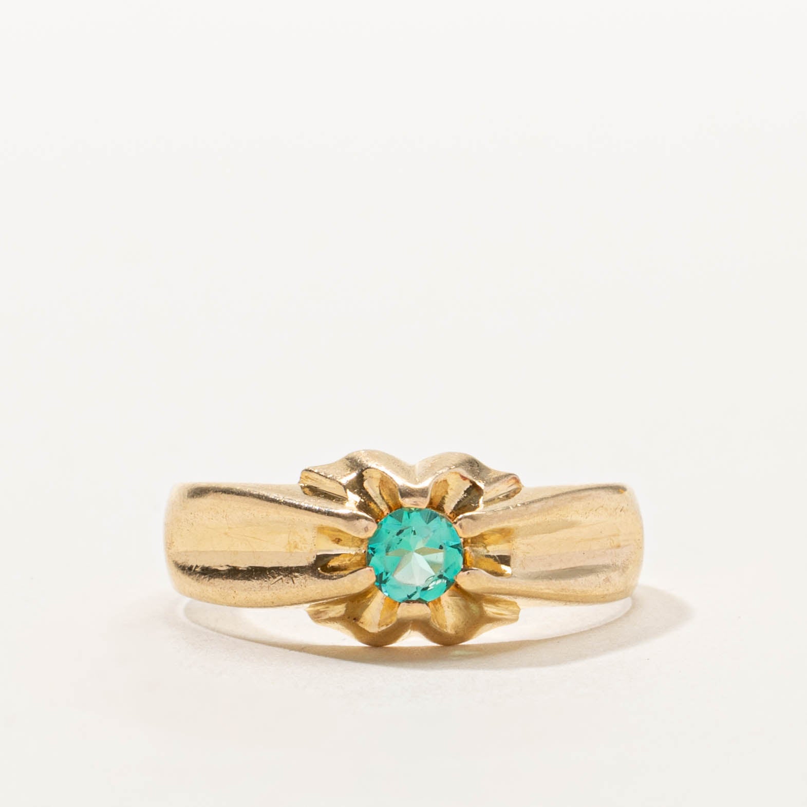18k Belcher Set Synthetic Emerald Ring | 0.30ct | SZ 10.75