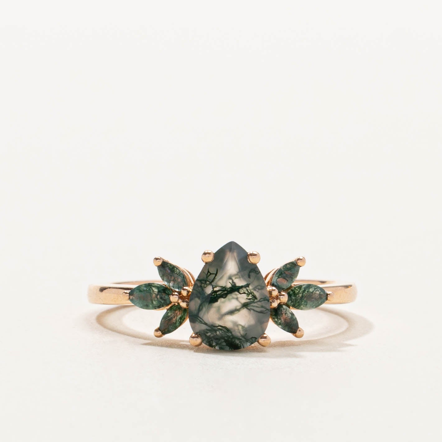18k Green Agate Petal Ring | 1.00ctw | SZ 7