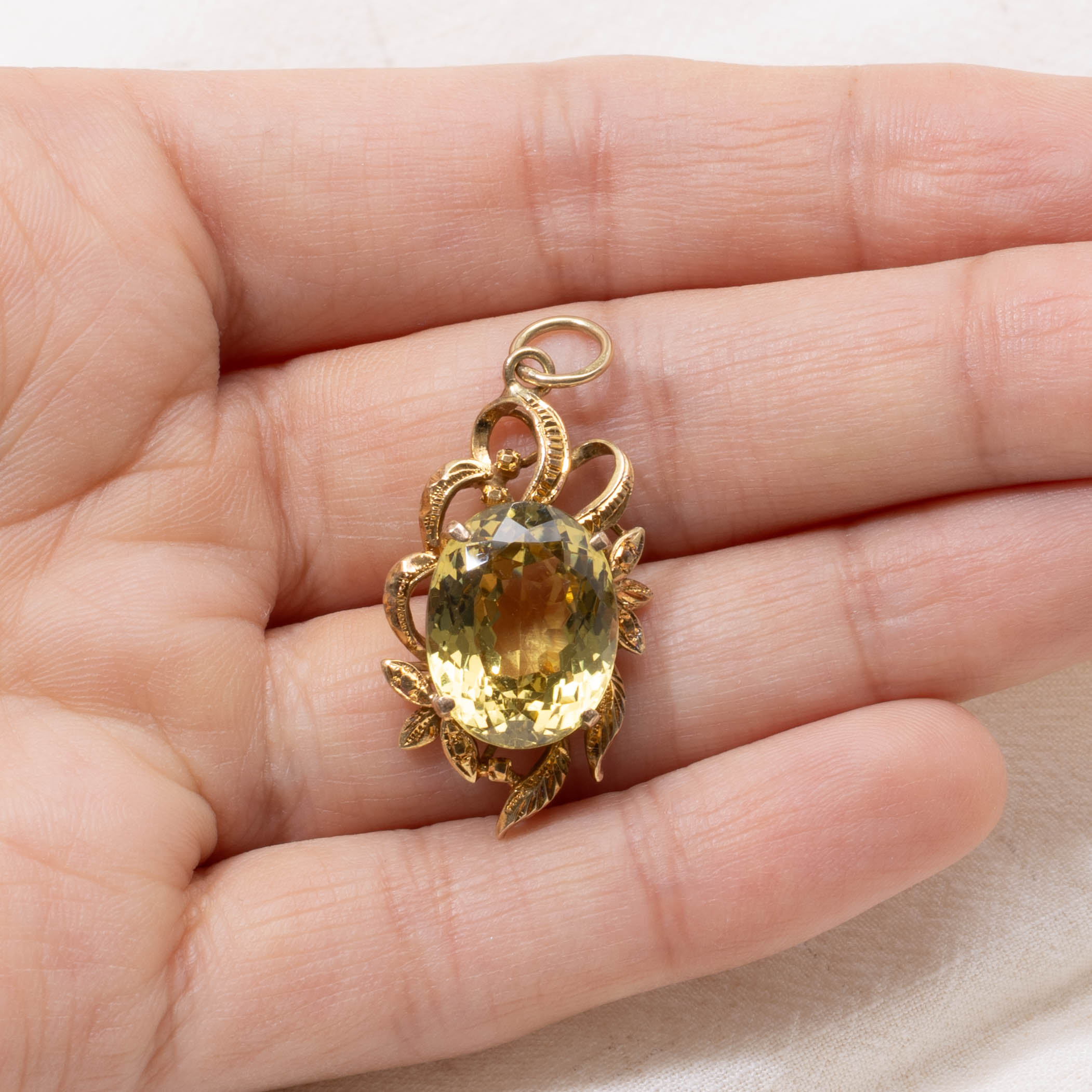 14k Oval Cut Citrine Openwork Floral Pendant | 8.00ct