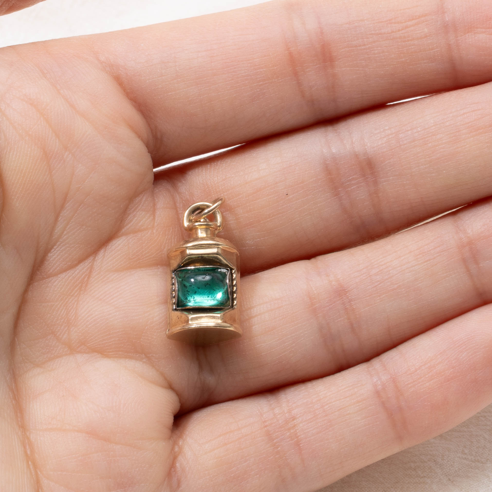1965 Birmingham Green Glass Lantern Pendant | 1.00ct