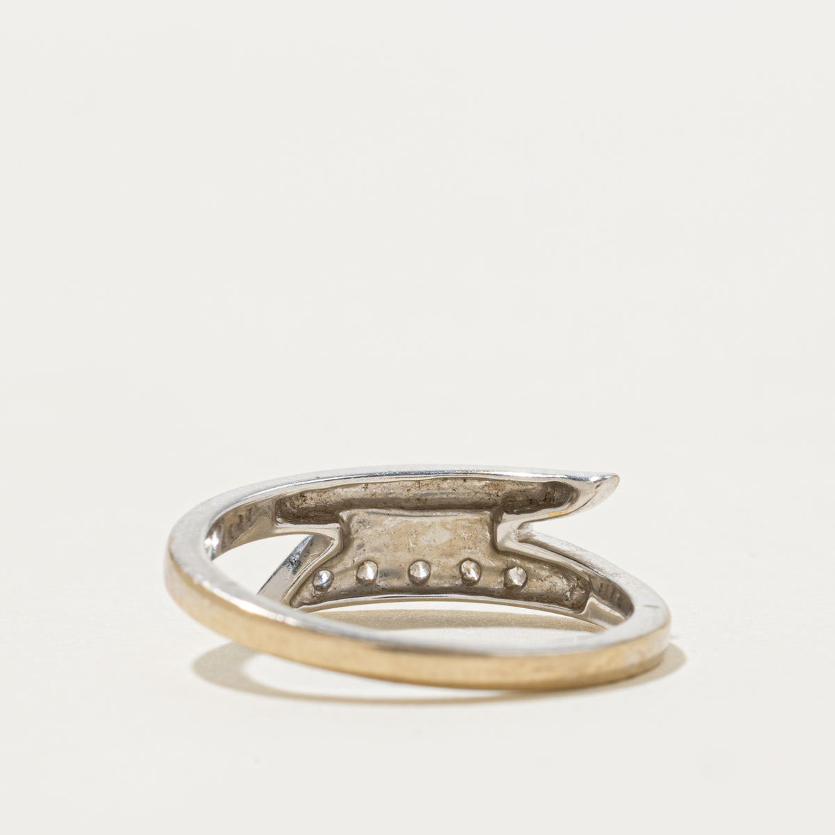 18k Accent Diamond Bypass Ring | SZ 4.5
