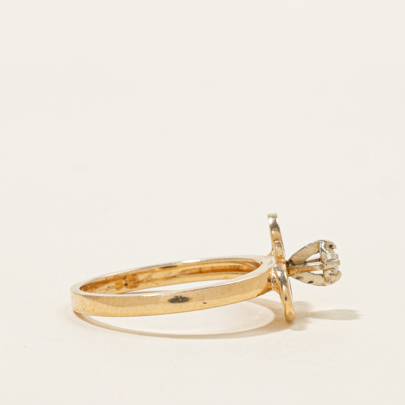 14k Illusion Set Diamond Bow Ring | SZ 5.5