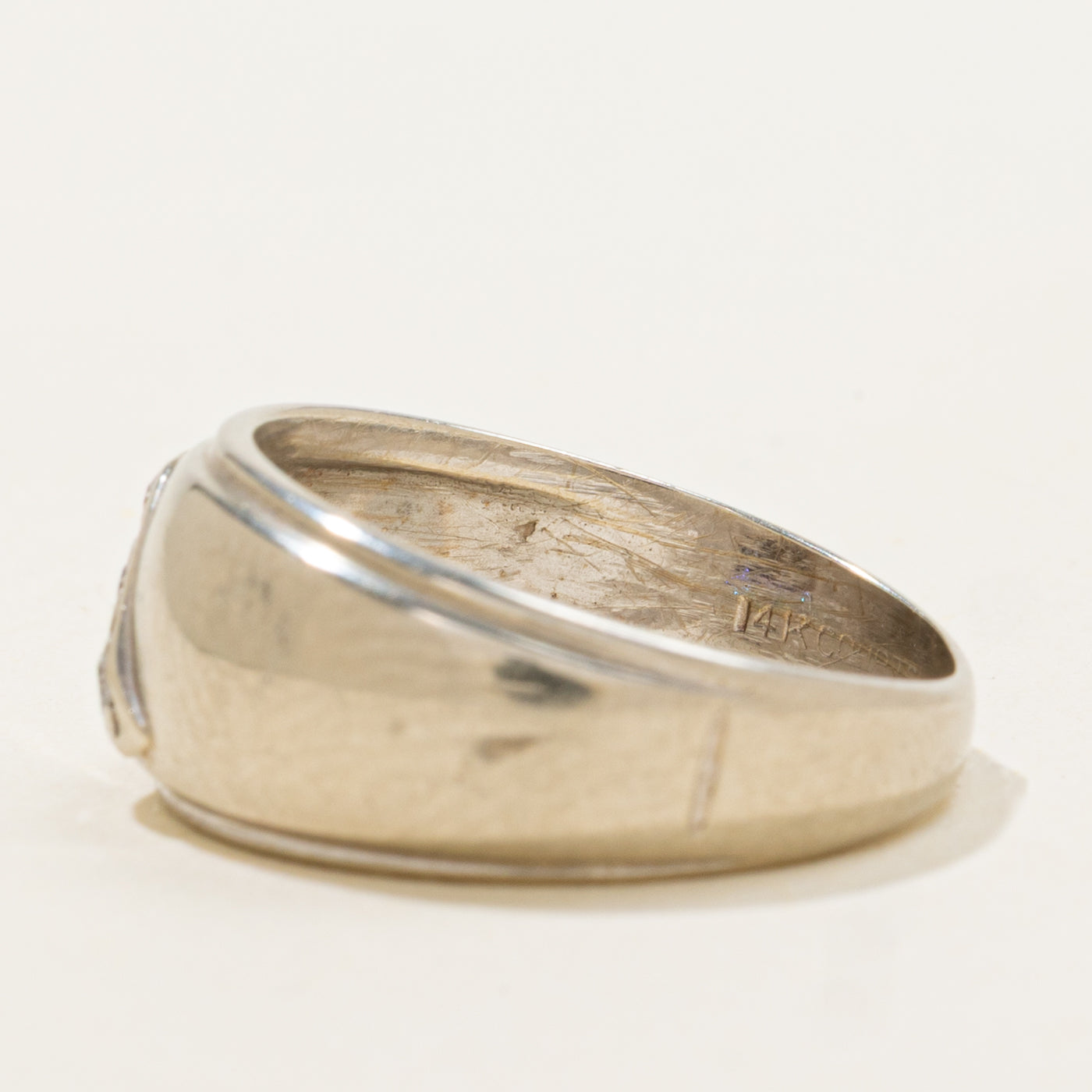 14k Diagonal Diamond Grooved Band | 8.65mm | SZ 5.75