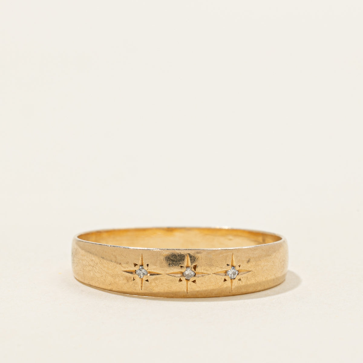 10k Star Set Three Stone Diamond Band | 4.61mm | SZ 9.5