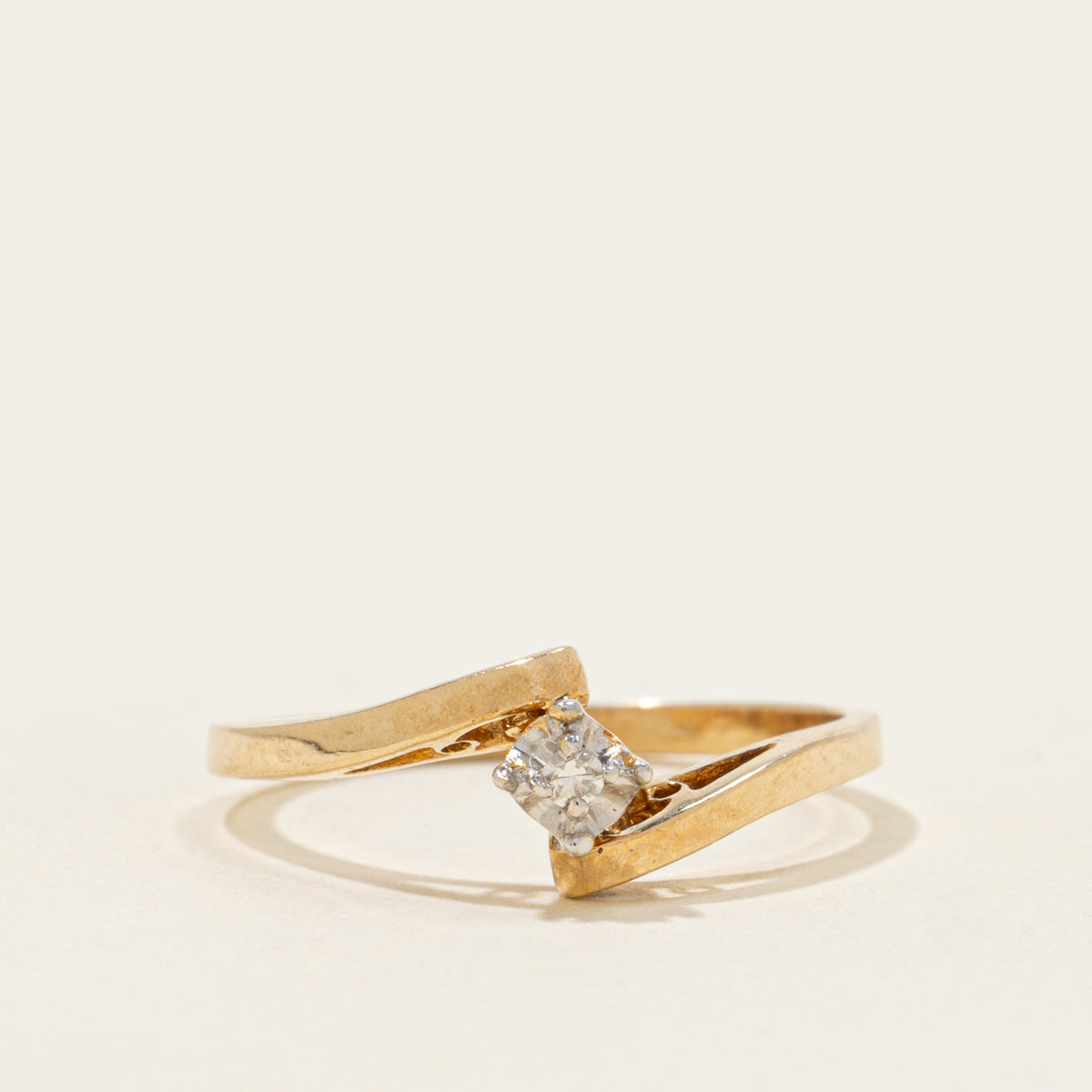10k Illusion Set Diamond Bypass Ring | SZ 6.5