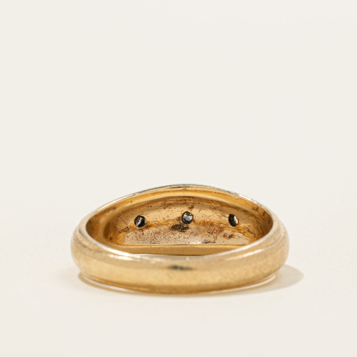 10k Star Set Three Stone Diamond Tapered Band | 7.58mm | SZ 7.75