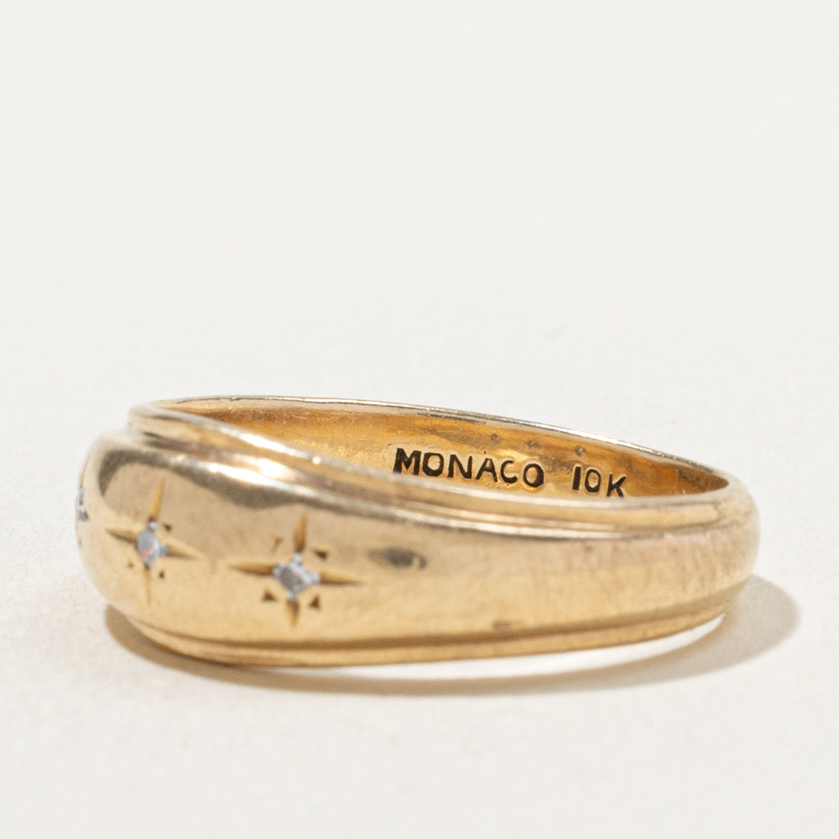 10k Star Set Three Stone Diamond Tapered Band | 7.58mm | SZ 7.75