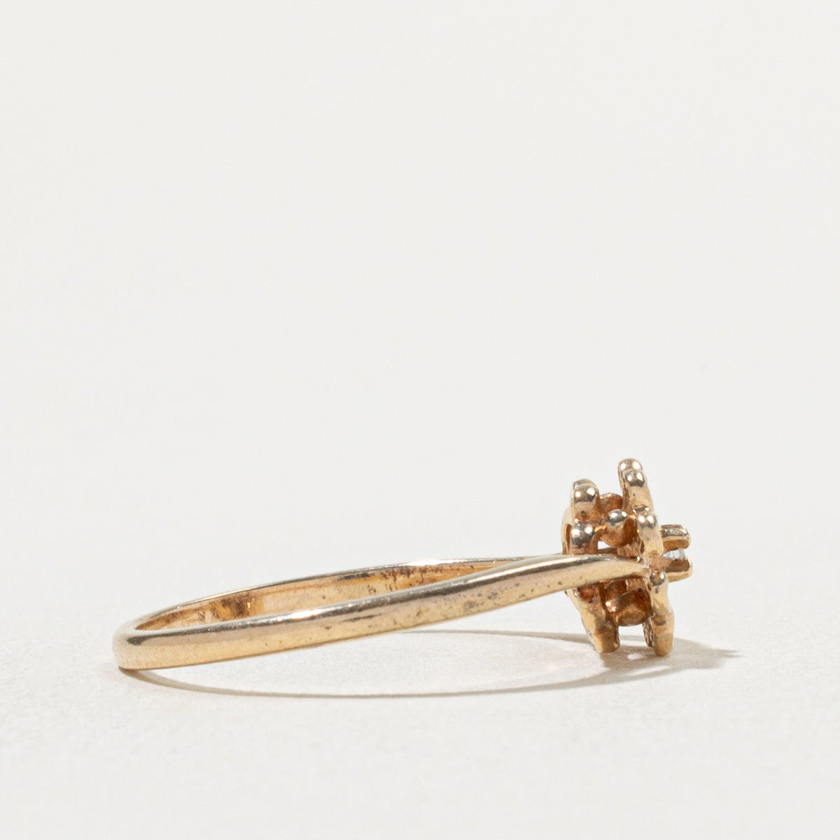10k Diamond Flower Ring | SZ 6.25