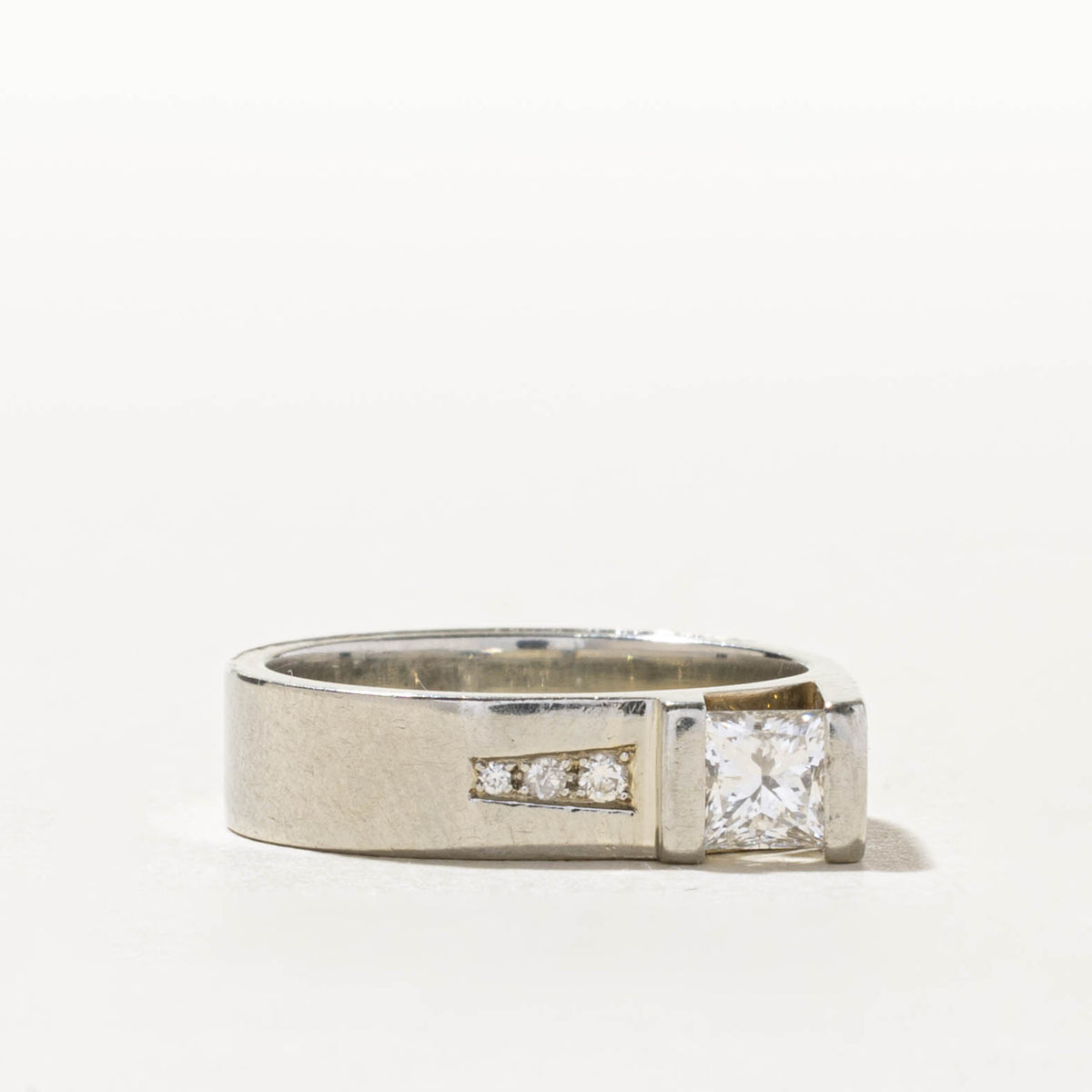 19k Channel Set Princess Cut Diamond Angled Ring | 0.52ct SI1 H, 0.03ctw | SZ 7.25