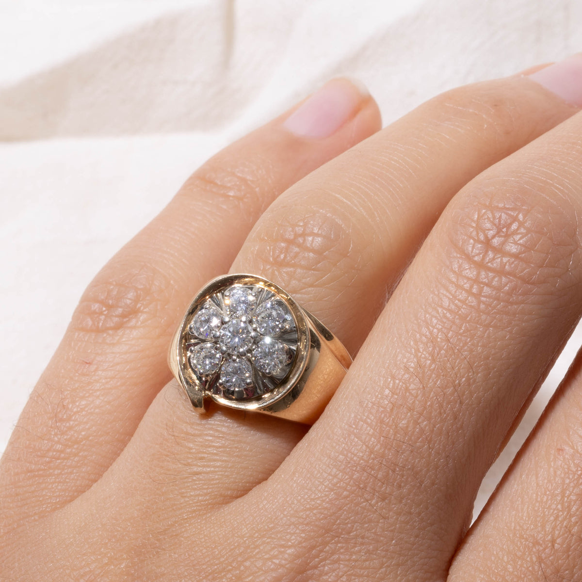10k Illusion Set Diamond Cluster Cocktail Ring | 1.00ctw | SZ 3.75