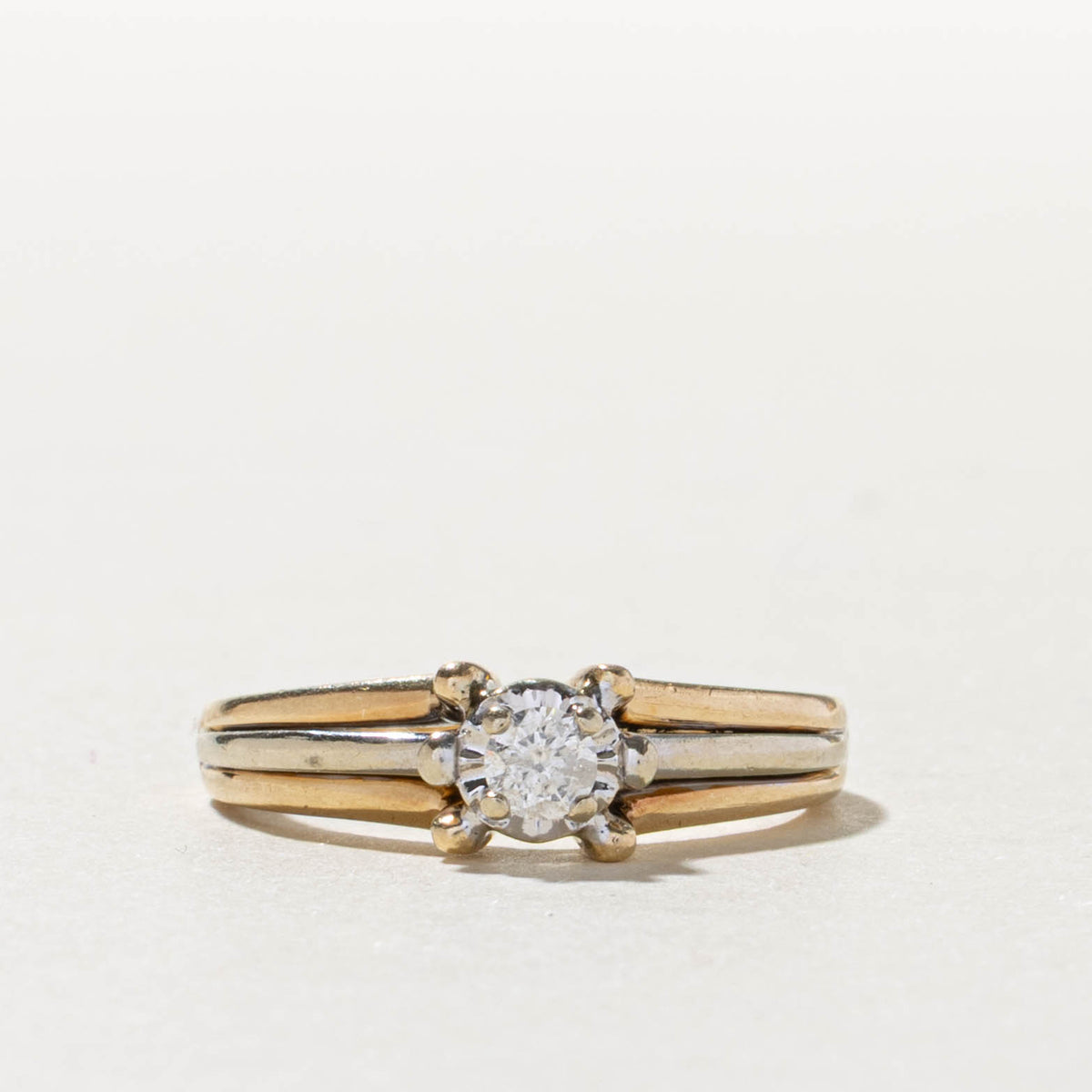 14k Two Tone Solitaire Diamond Grooved Ring | 0.15ct | SZ 7.25