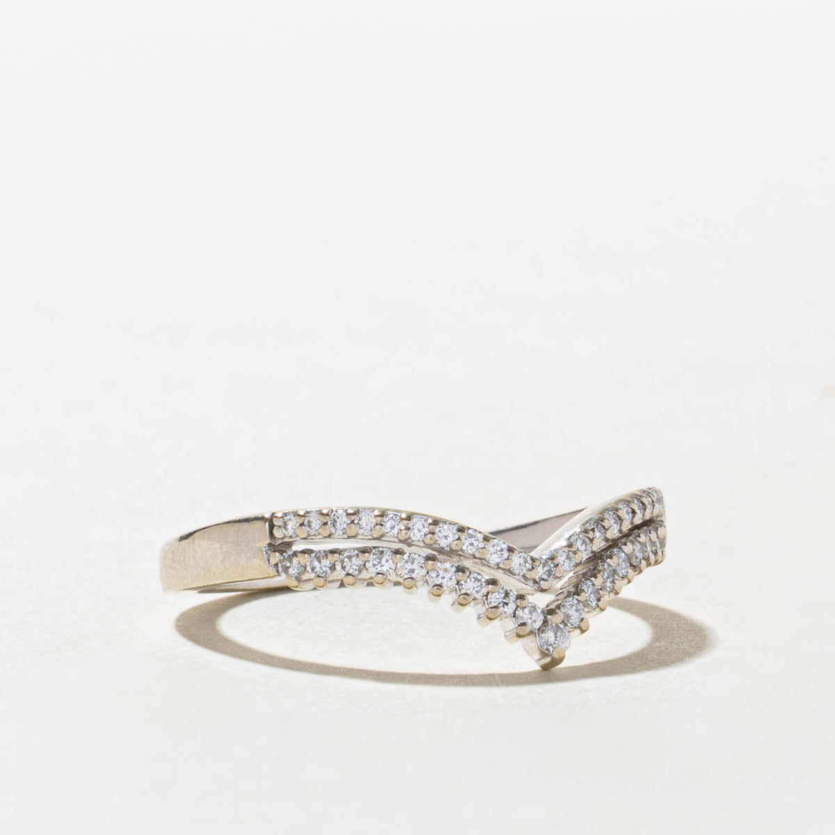 14k Double Row Diamond Grooved Chevron Ring | 0.25ctw | SZ 8.5
