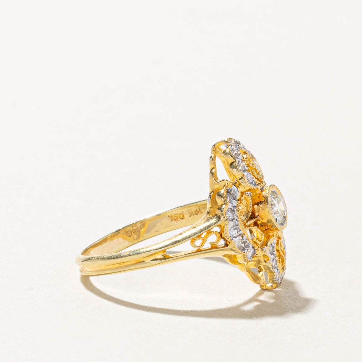 18k Bezel Set Diamond Scrollwork Floral Navette Ring | 0.28ctw | SZ 6