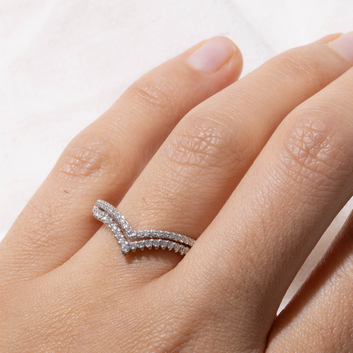 14k Double Row Diamond Grooved Chevron Ring | 0.25ctw | SZ 8.5