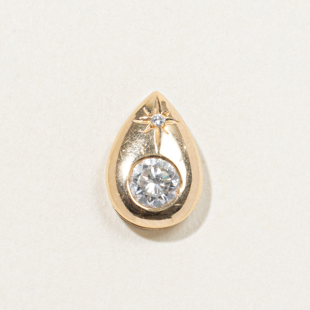 12k Flush Set Diamond Teardrop Pendant | 0.50ctw