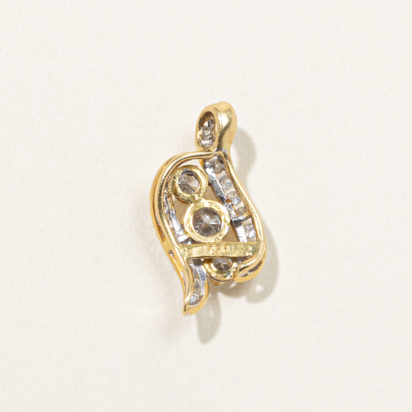 18k Three Stone Diamond Wave Pendant | 0.41ctw