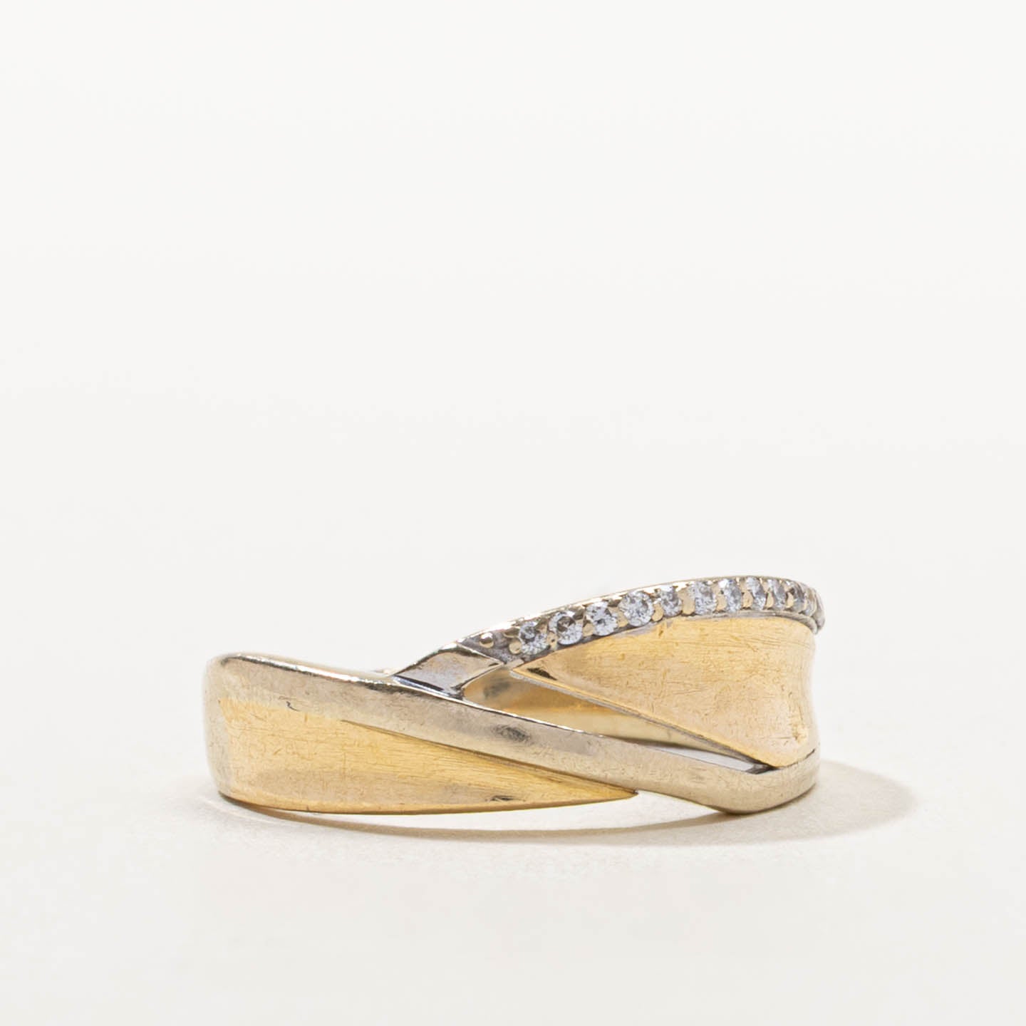 18k Diamond Accent Crossover Ring | SZ 7.25