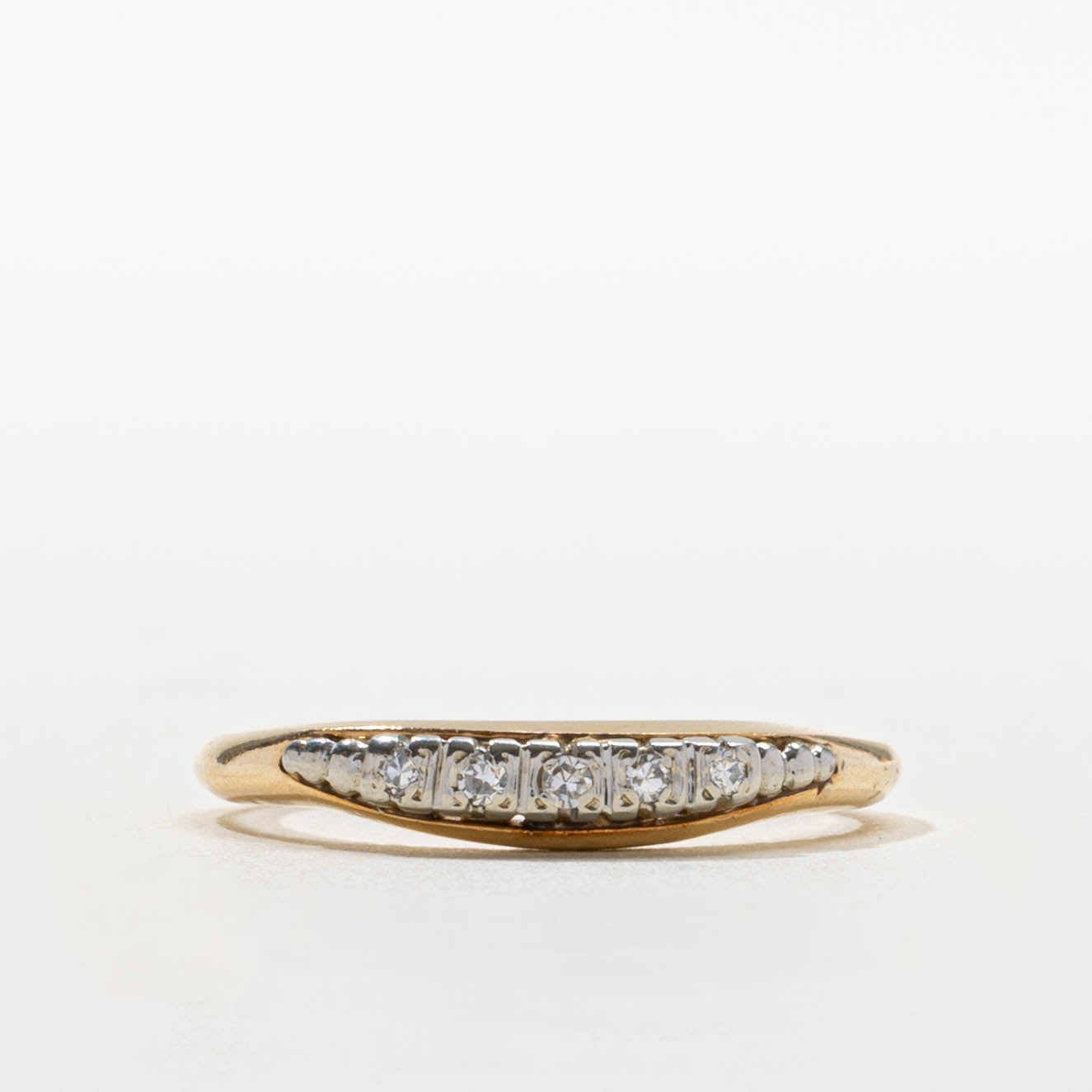 14k Semi Eternity Diamond Graduating Contour Band | SZ 6