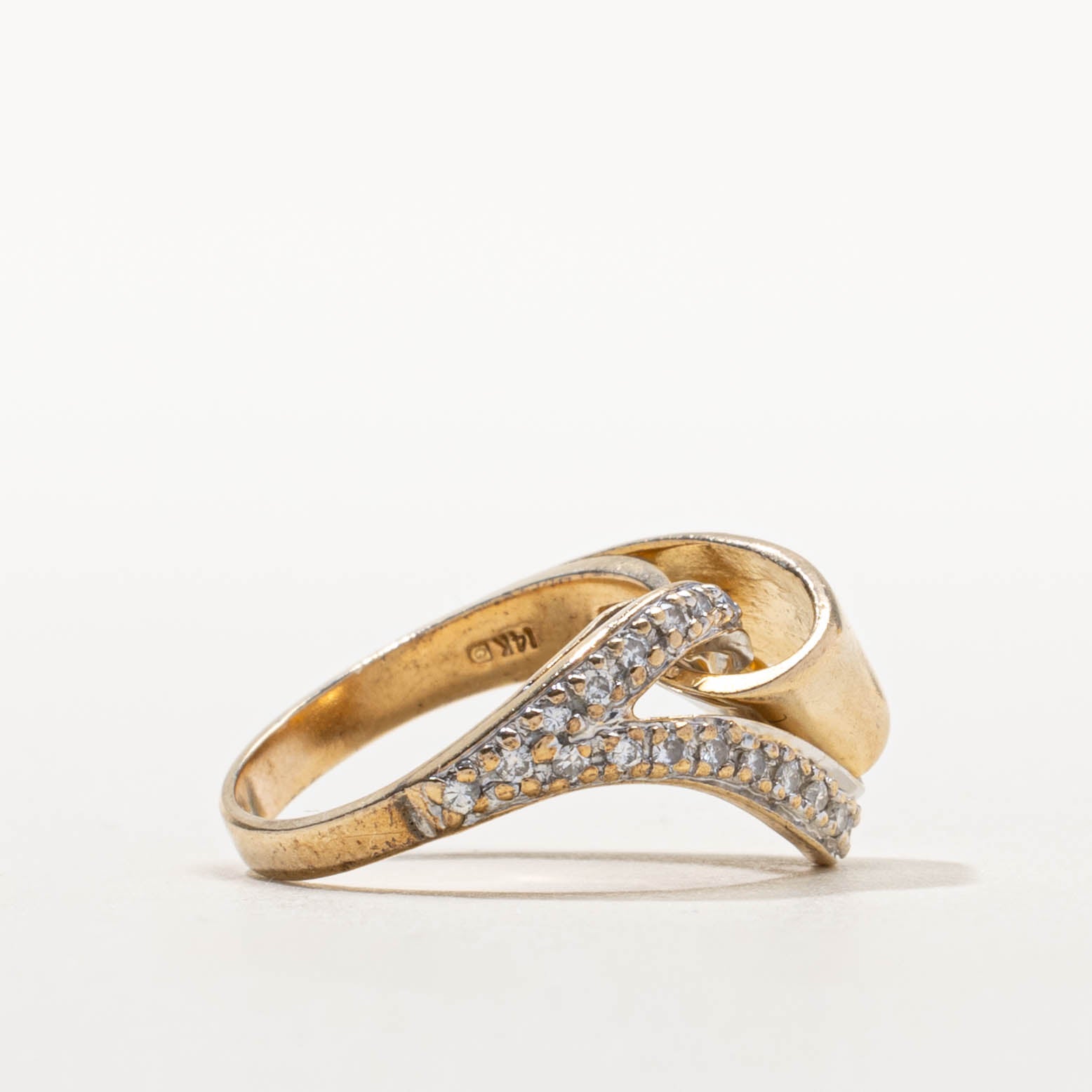 14k Diamond Accent Abstract Ring | SZ 5.5