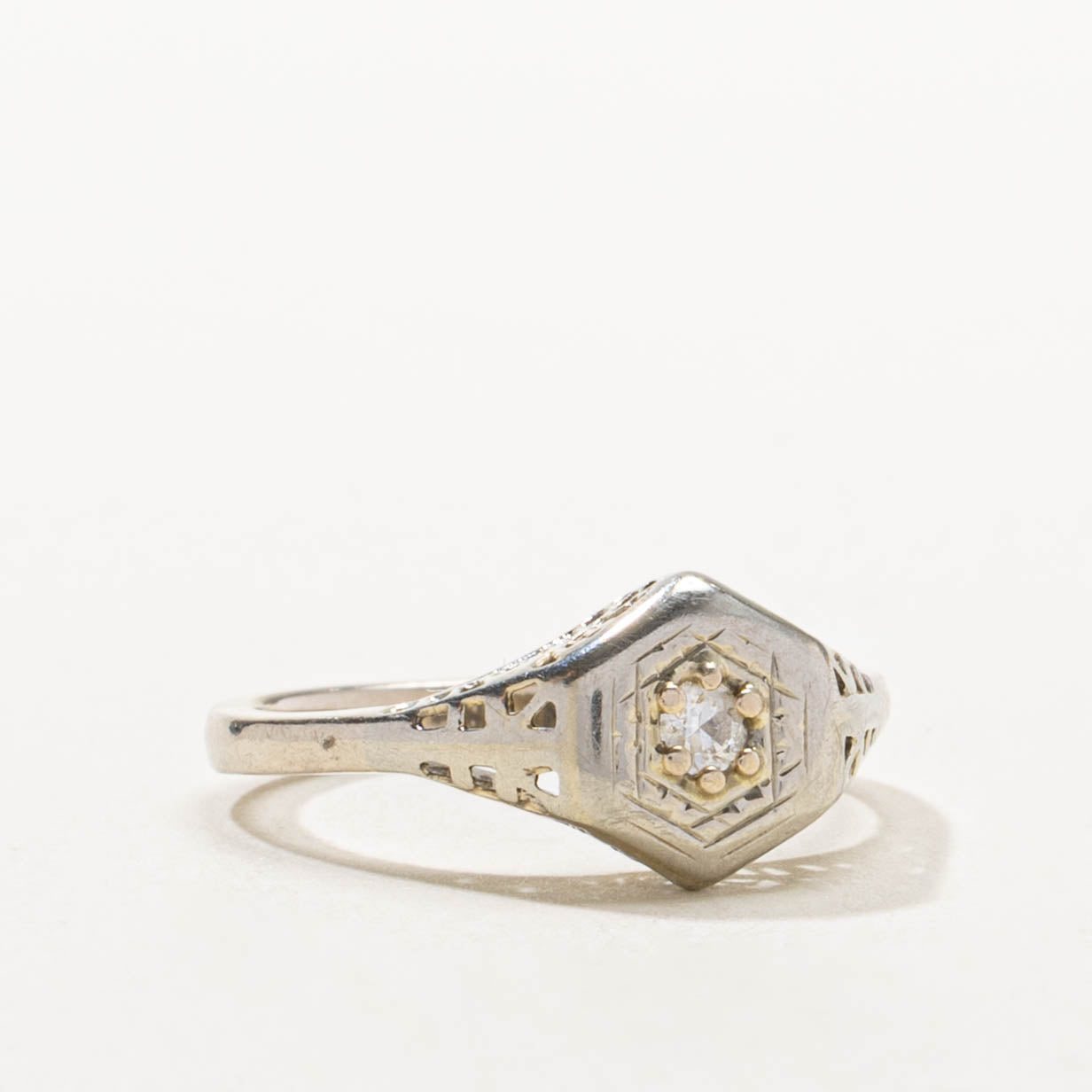 14k Illusion Set Diamond Hexagon Ring | SZ 5