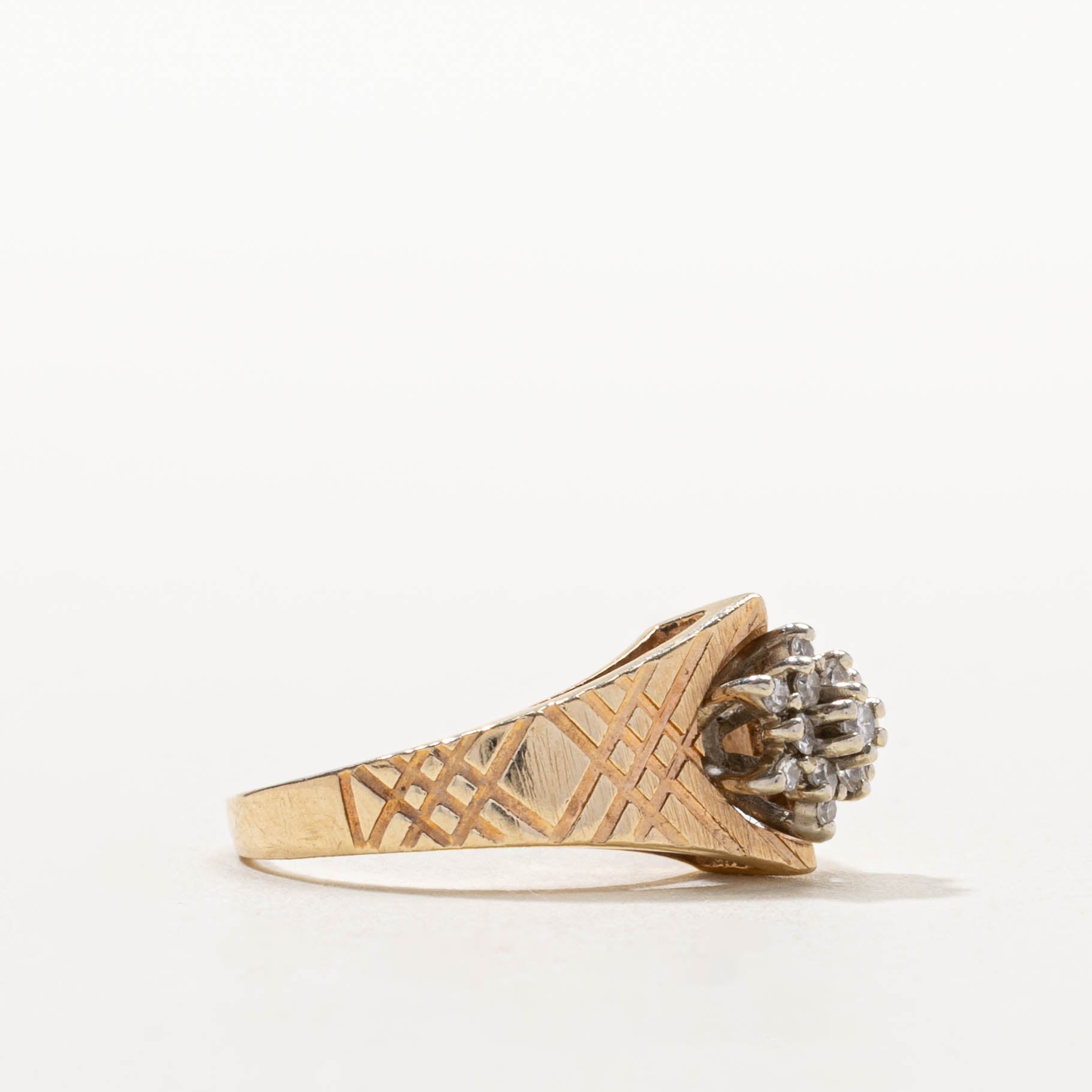 14k Diamond Floral Cluster Engraved Tapered Ring | SZ 5.75