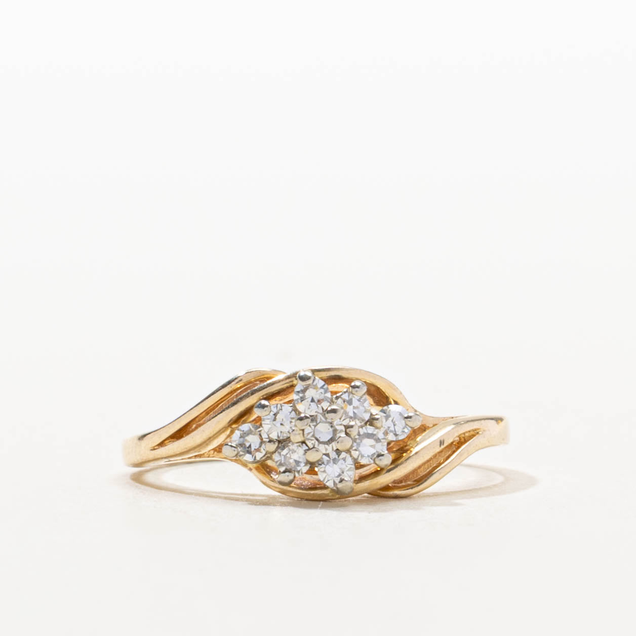 14k Diamond Marquise Cluster Grooved Ring | SZ 5